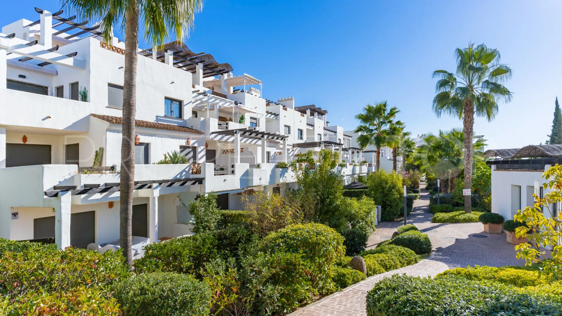 Buy apartment in La Resina Golf