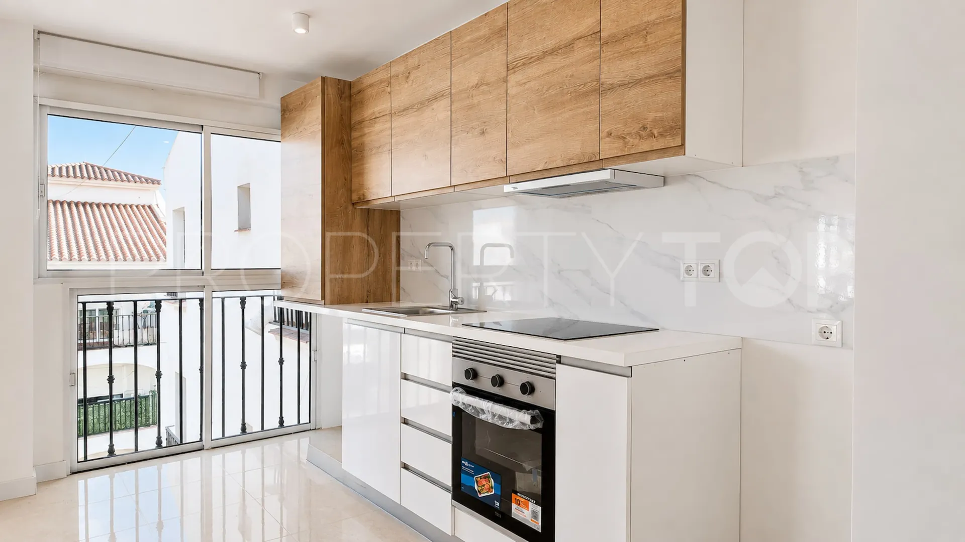 For sale apartment in Sabinillas with 1 bedroom