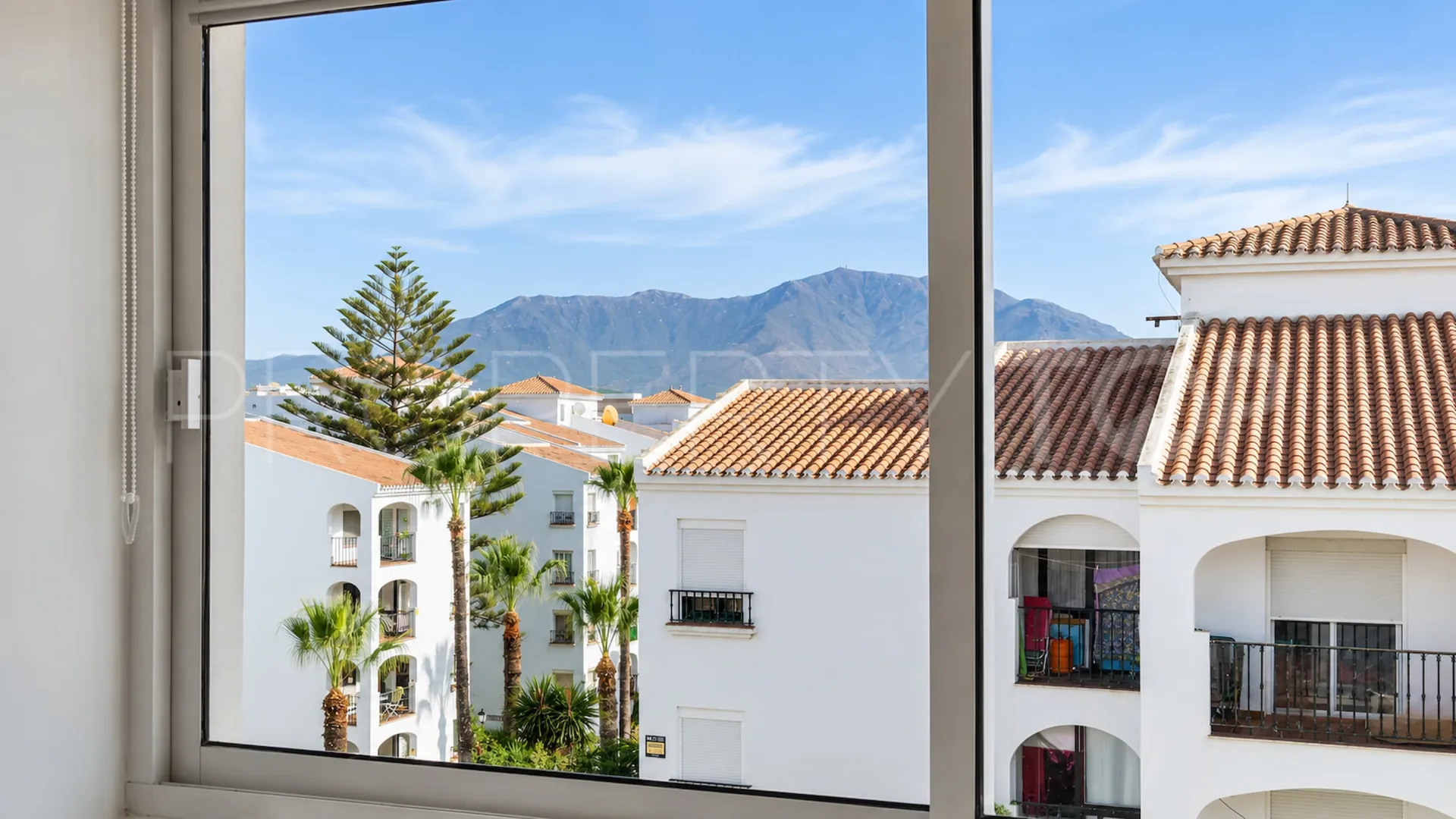For sale apartment in Sabinillas with 1 bedroom