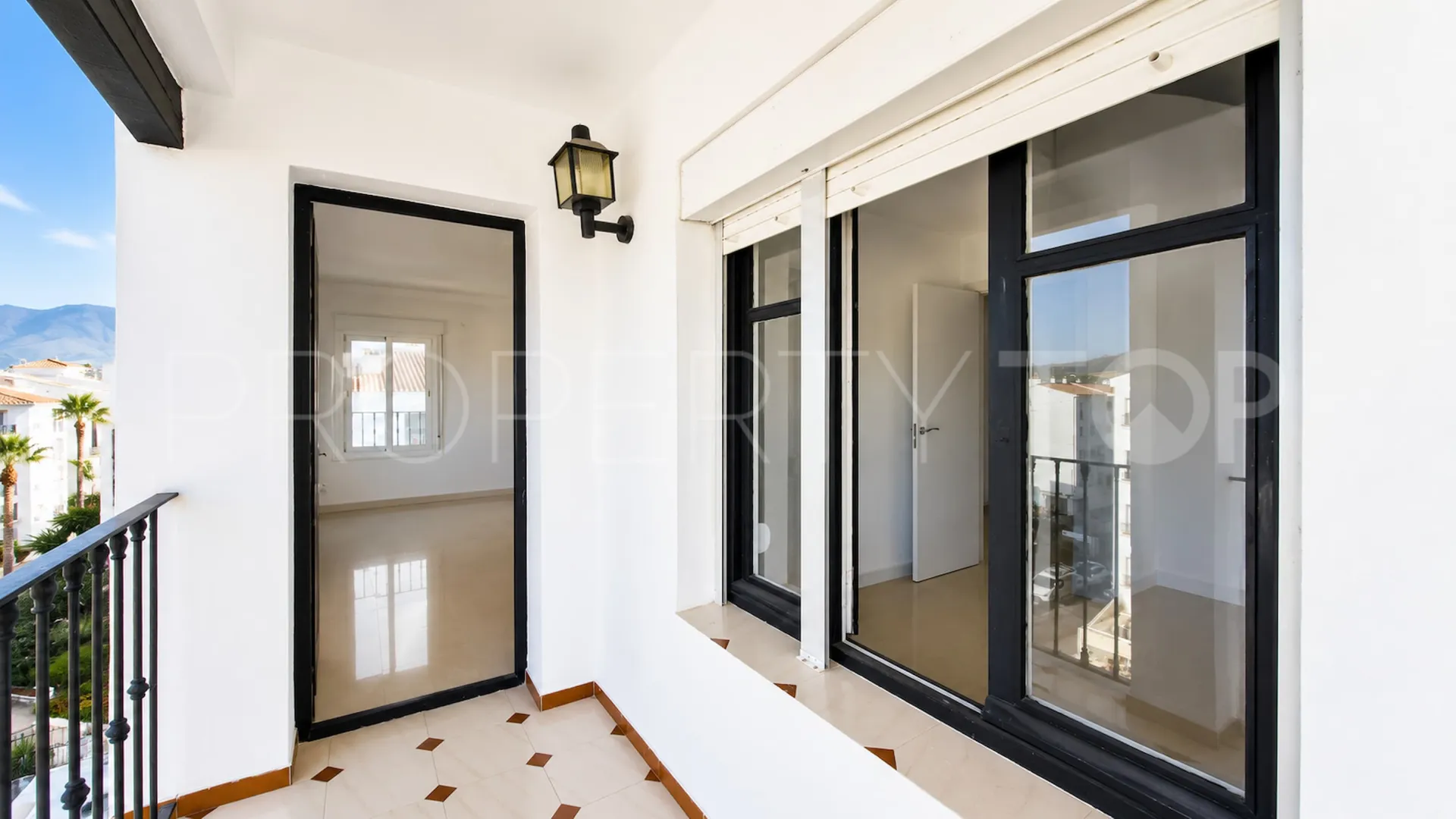 For sale apartment in Sabinillas with 1 bedroom