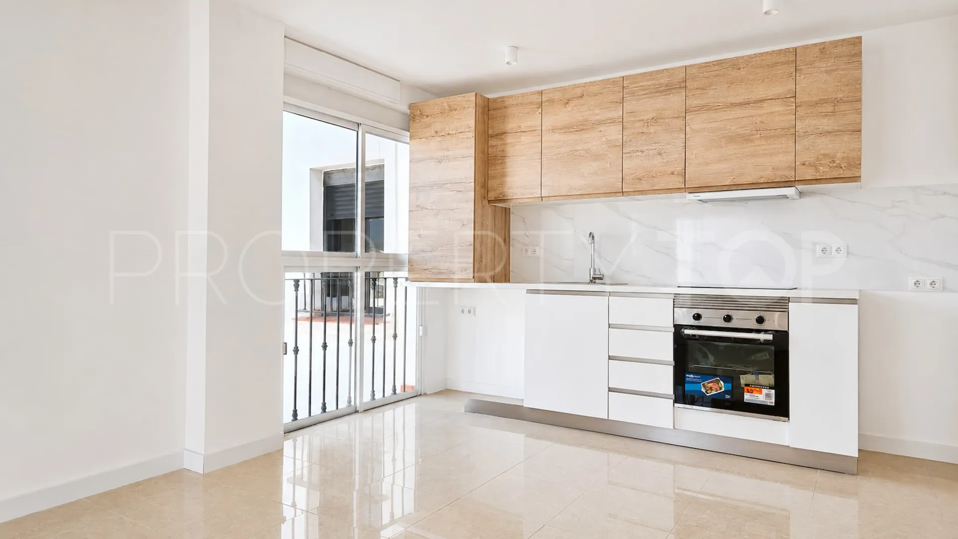 For sale apartment in Sabinillas with 1 bedroom