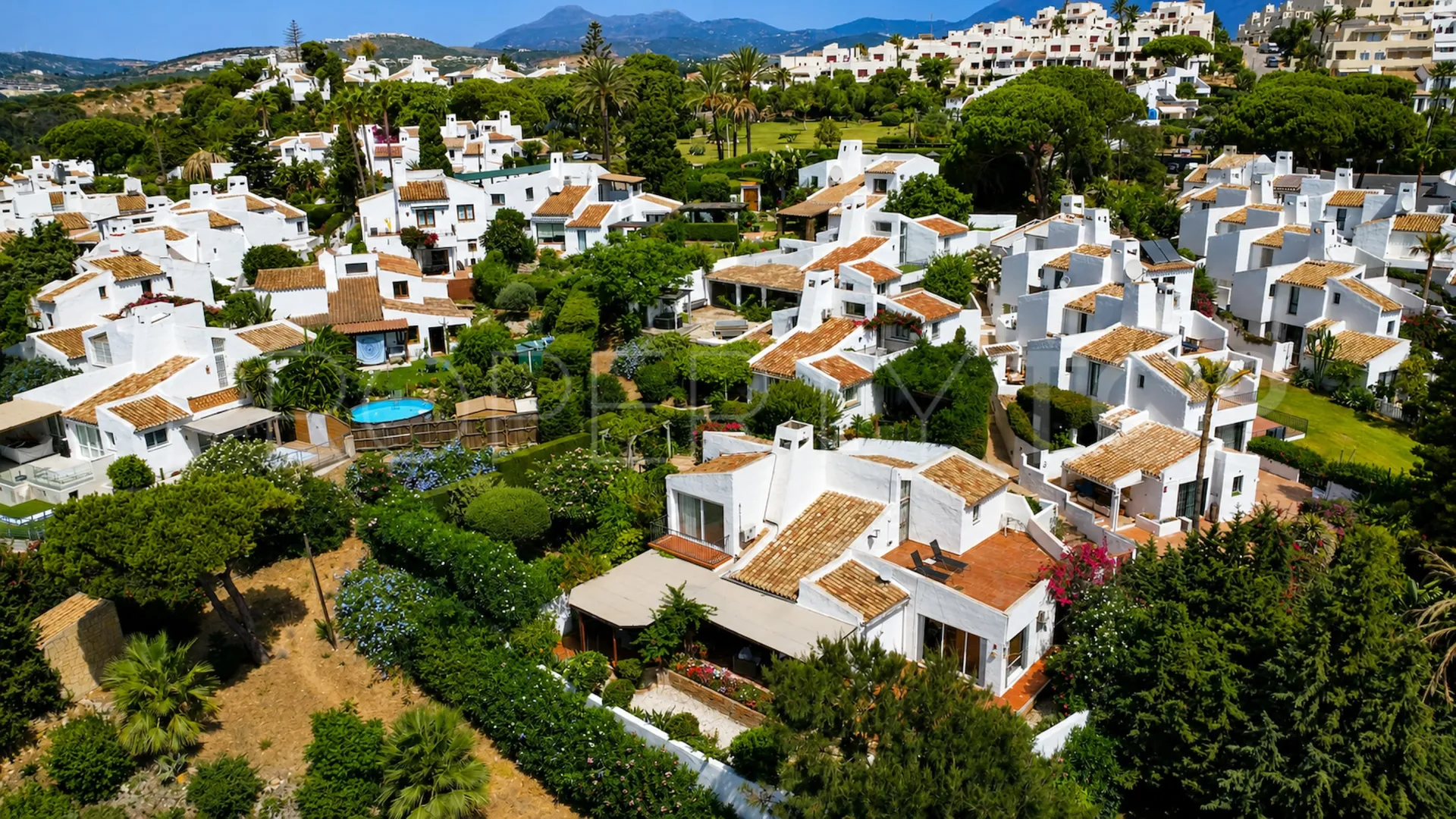 For sale 3 bedrooms house in Bahia de Casares