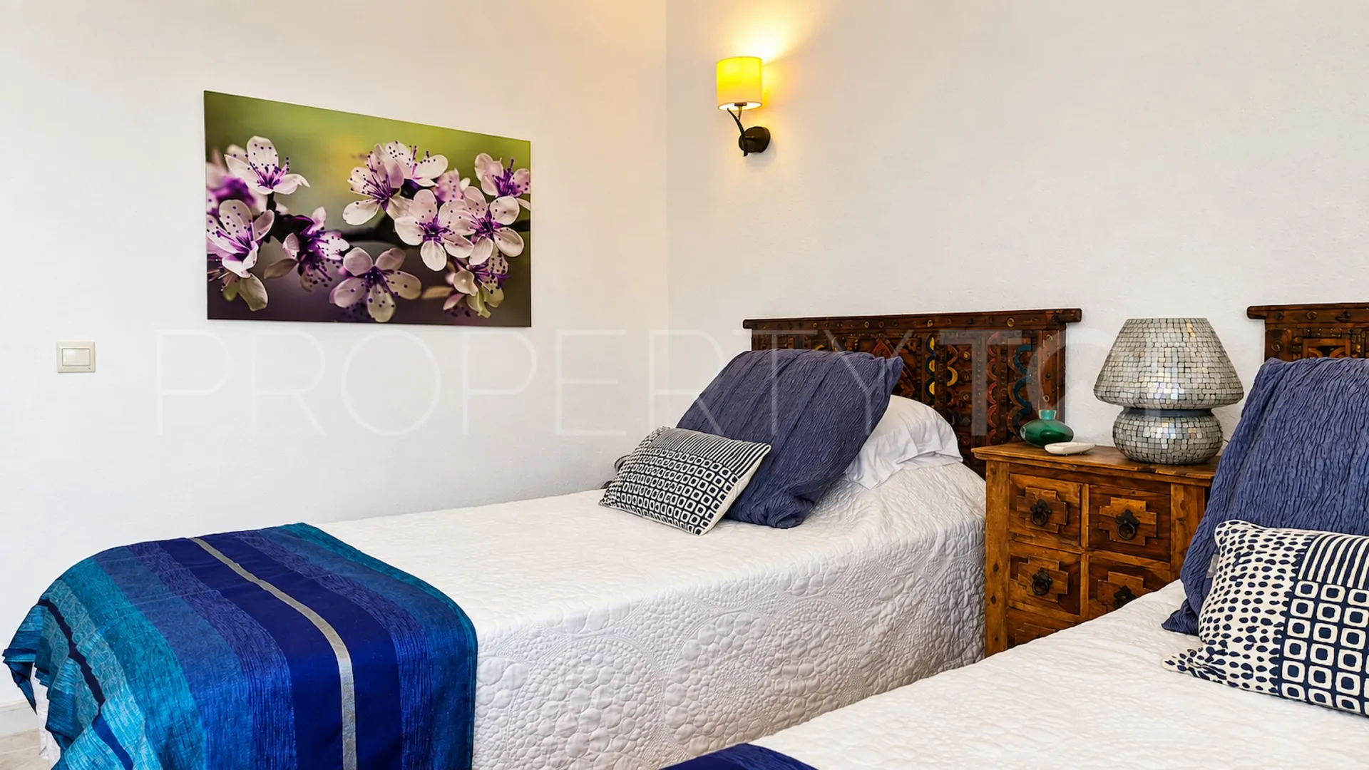For sale 3 bedrooms house in Bahia de Casares