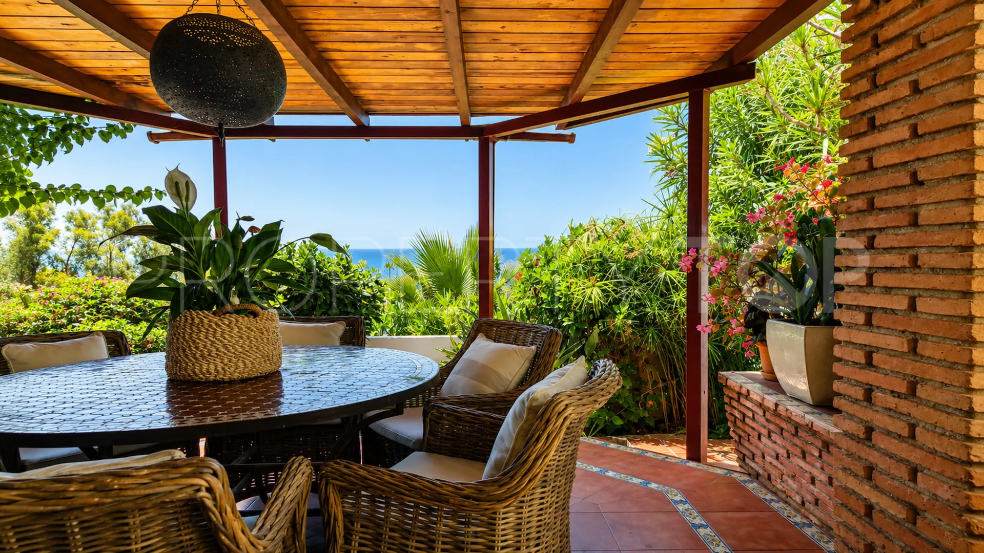 For sale 3 bedrooms house in Bahia de Casares