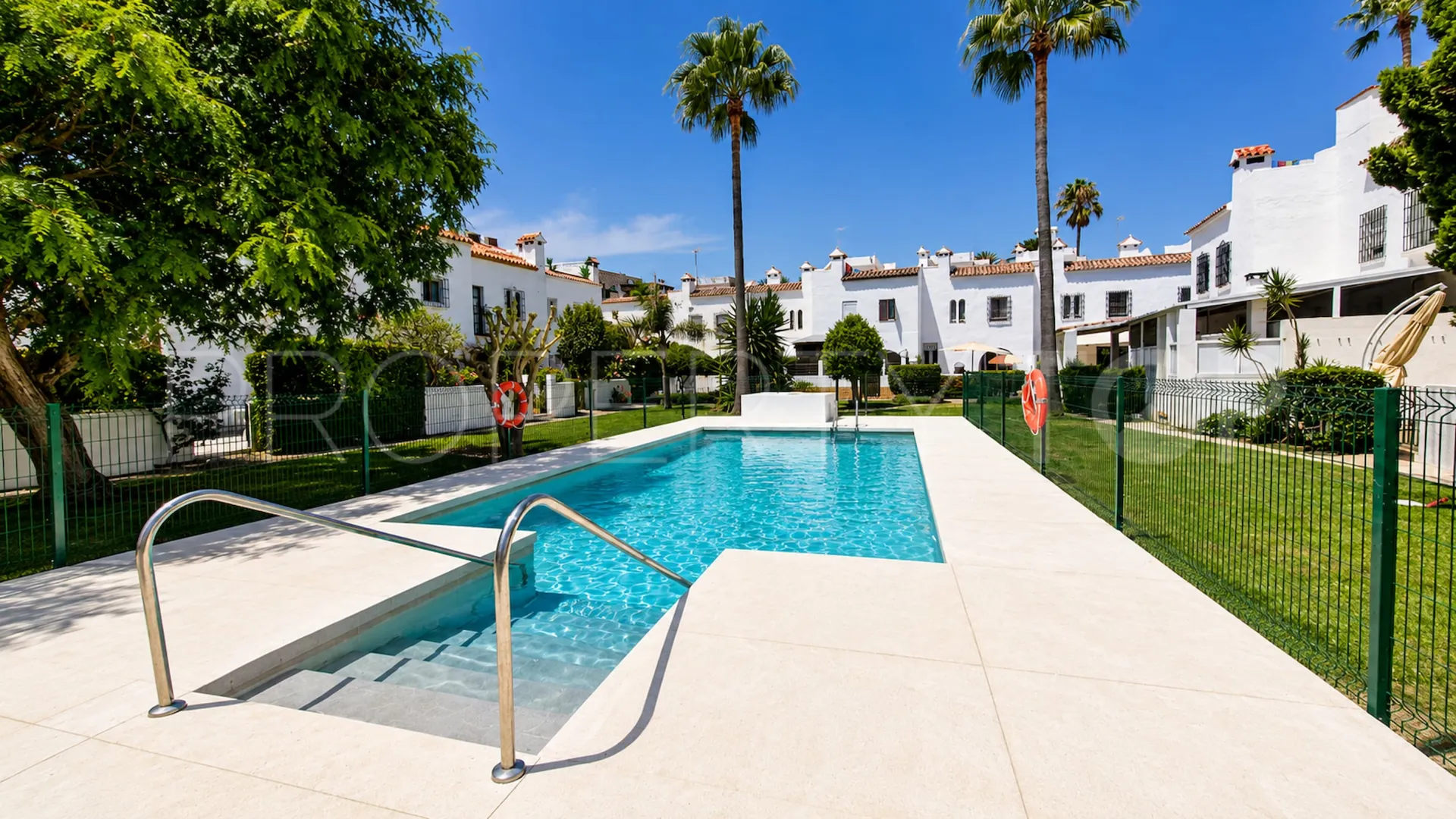 For sale town house with 3 bedrooms in Marina de Casares