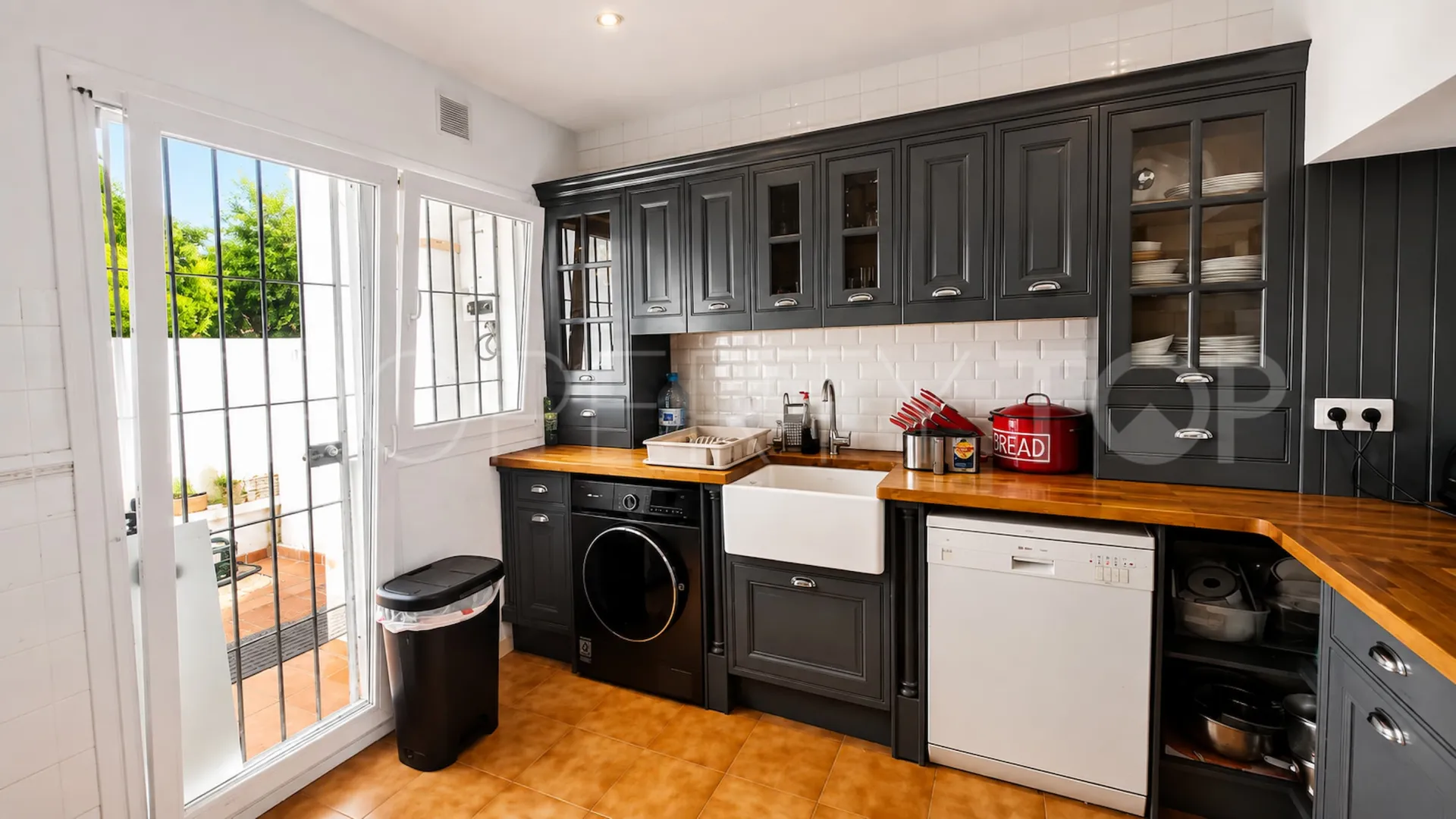 For sale town house with 3 bedrooms in Marina de Casares