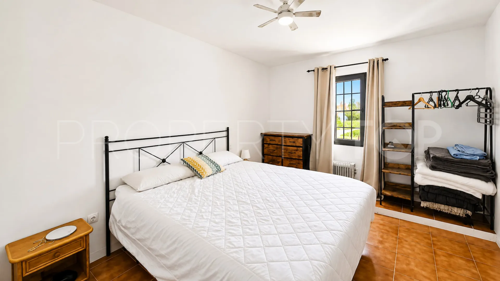 For sale town house with 3 bedrooms in Marina de Casares