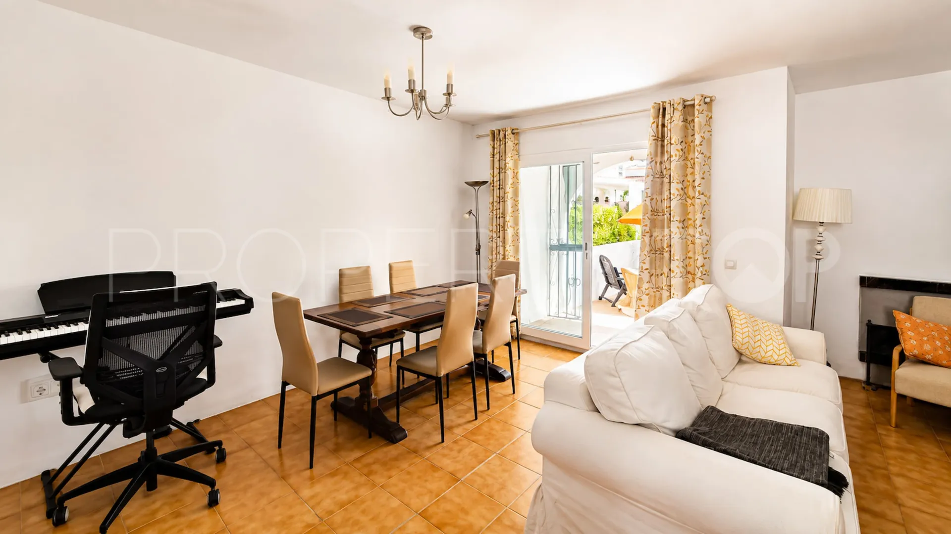 For sale town house with 3 bedrooms in Marina de Casares