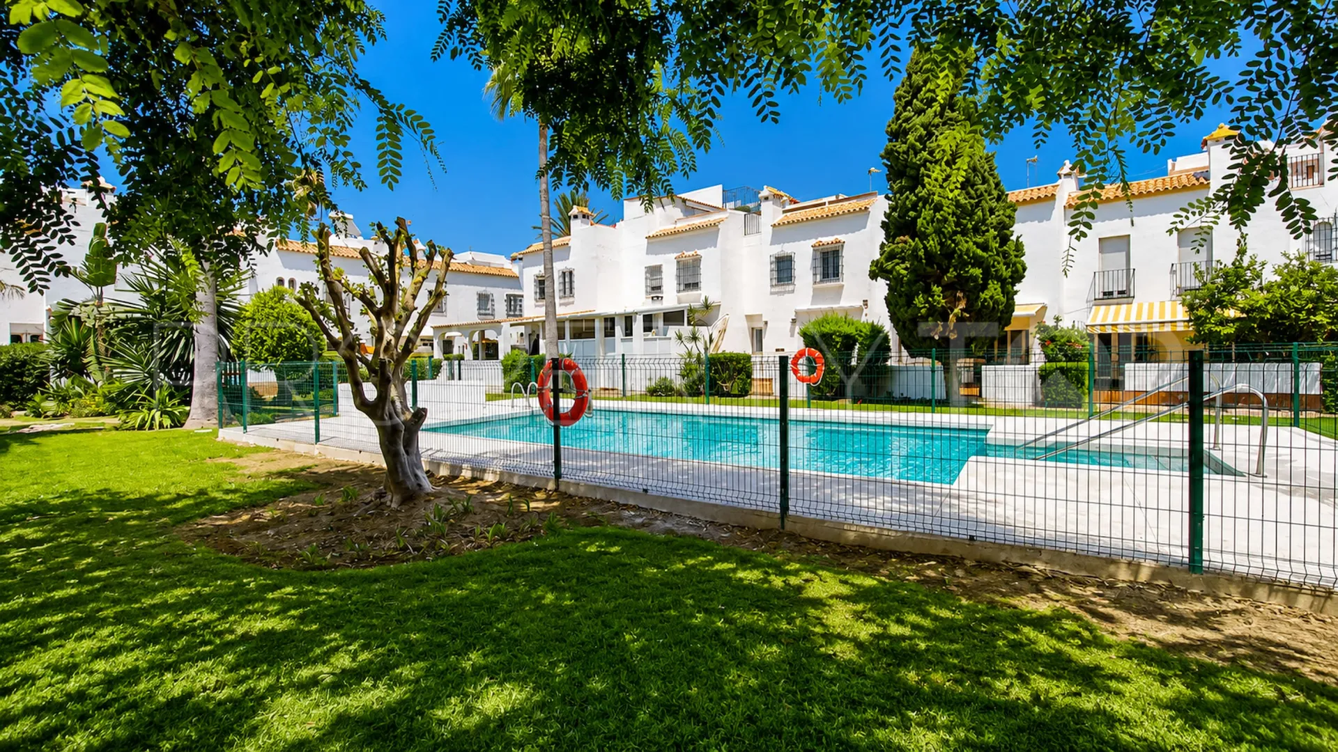 For sale town house with 3 bedrooms in Marina de Casares