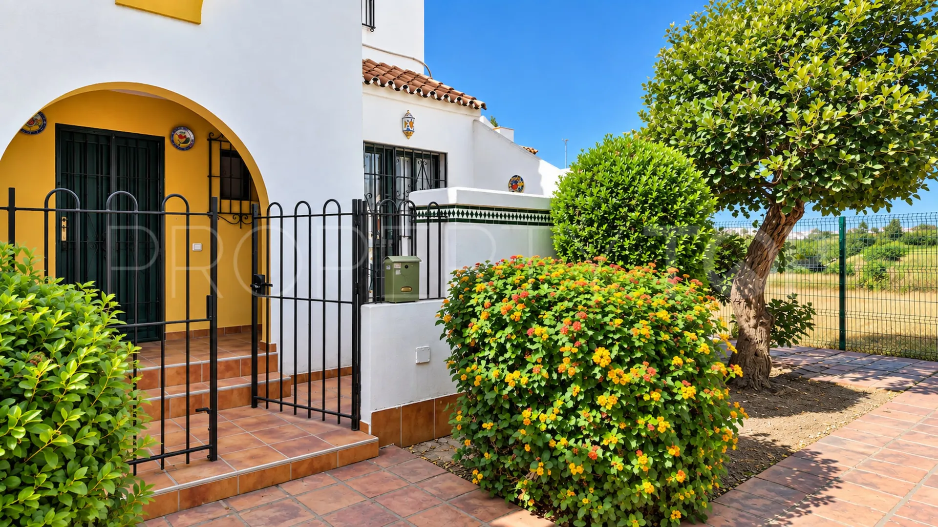 Buy Marina de Casares semi detached house