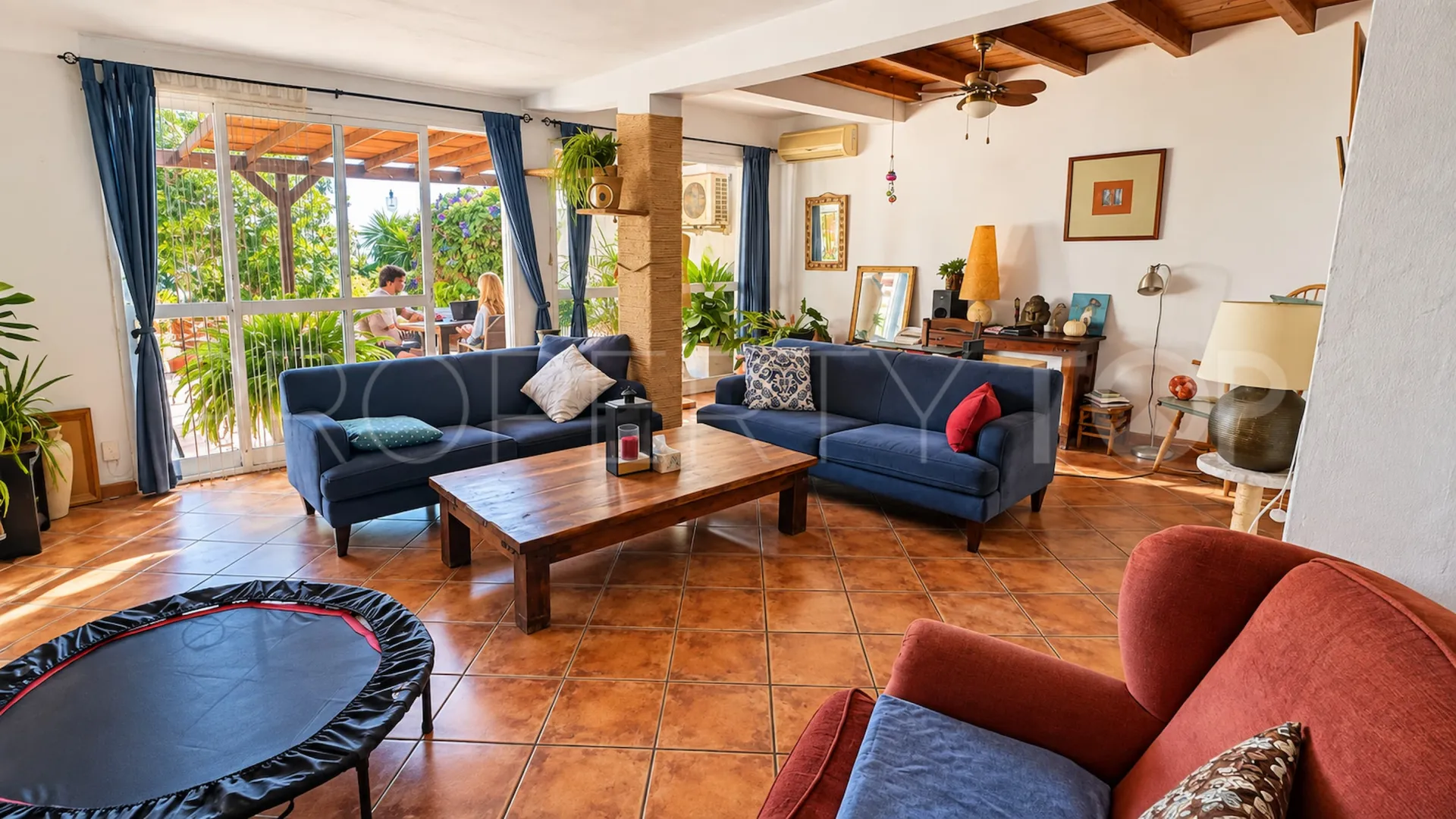 For sale 2 bedrooms town house in Manilva Pueblo