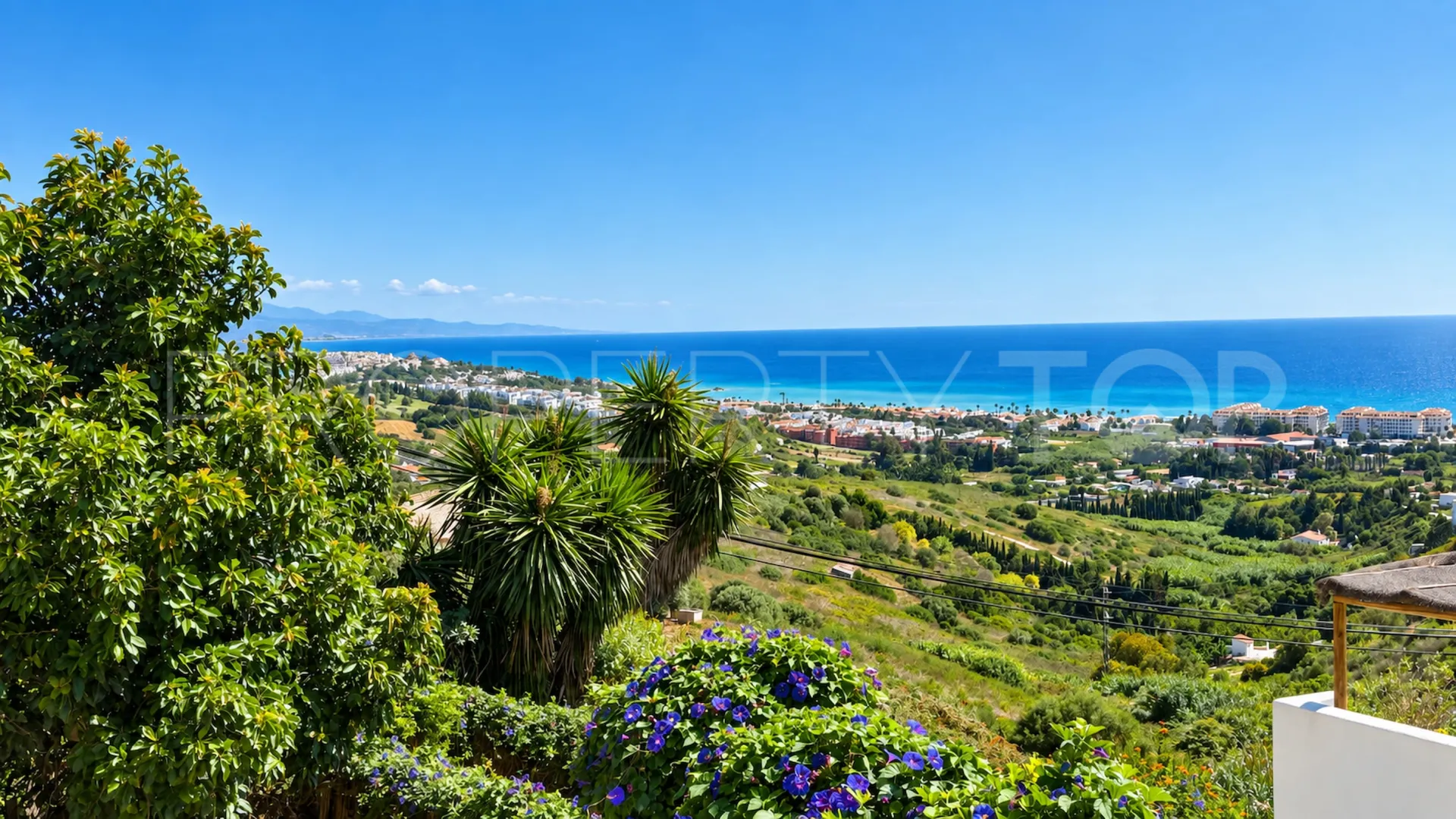 For sale 2 bedrooms town house in Manilva Pueblo