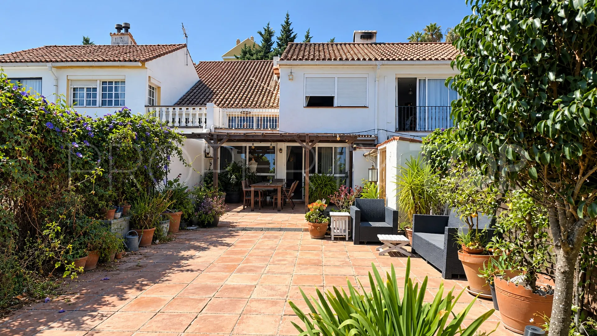 For sale 2 bedrooms town house in Manilva Pueblo