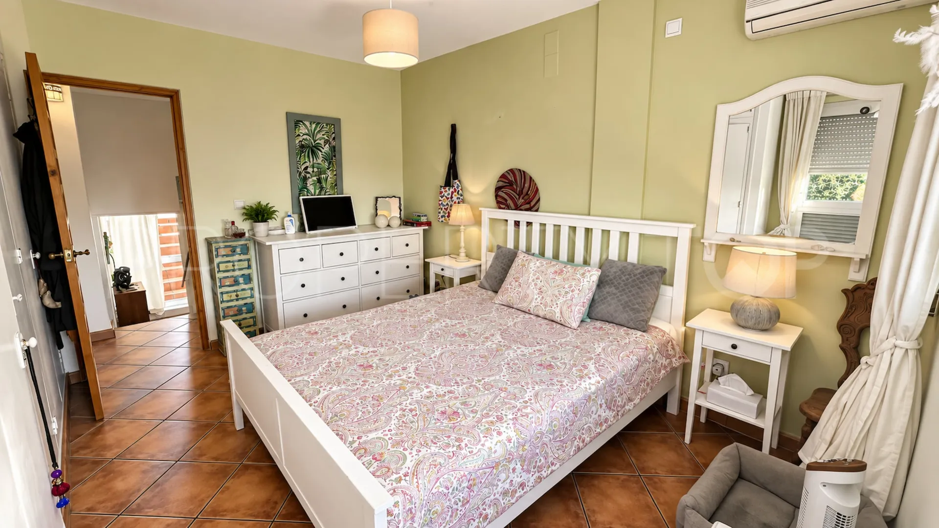 For sale 2 bedrooms town house in Manilva Pueblo