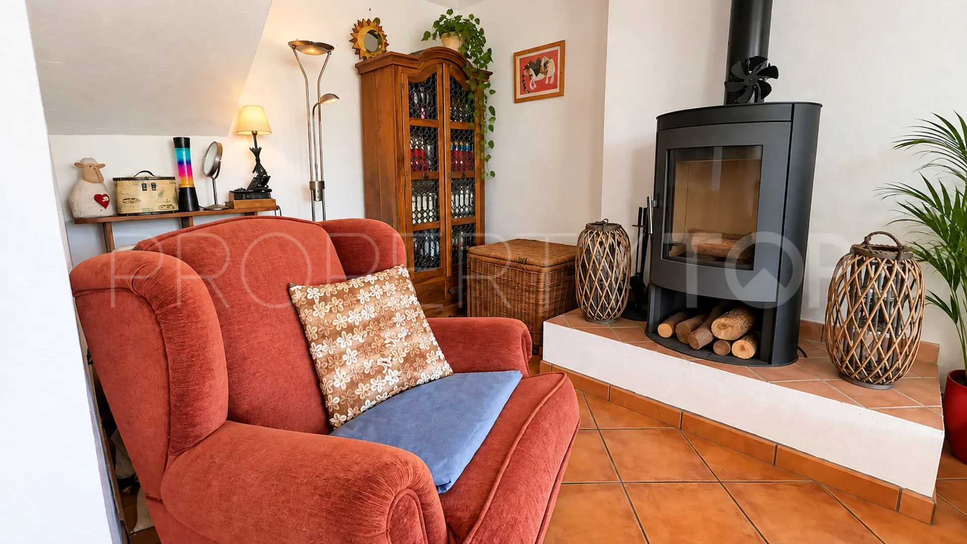 For sale 2 bedrooms town house in Manilva Pueblo
