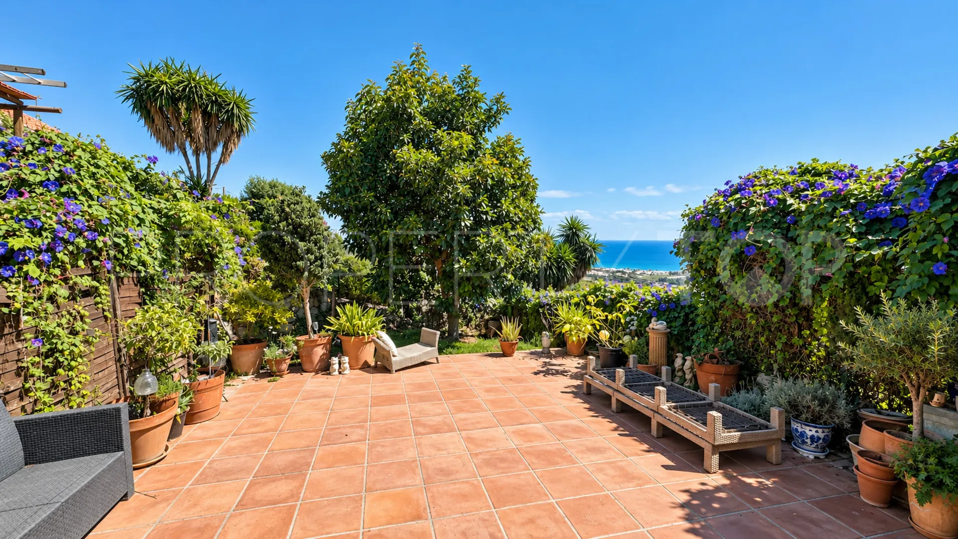 For sale 2 bedrooms town house in Manilva Pueblo