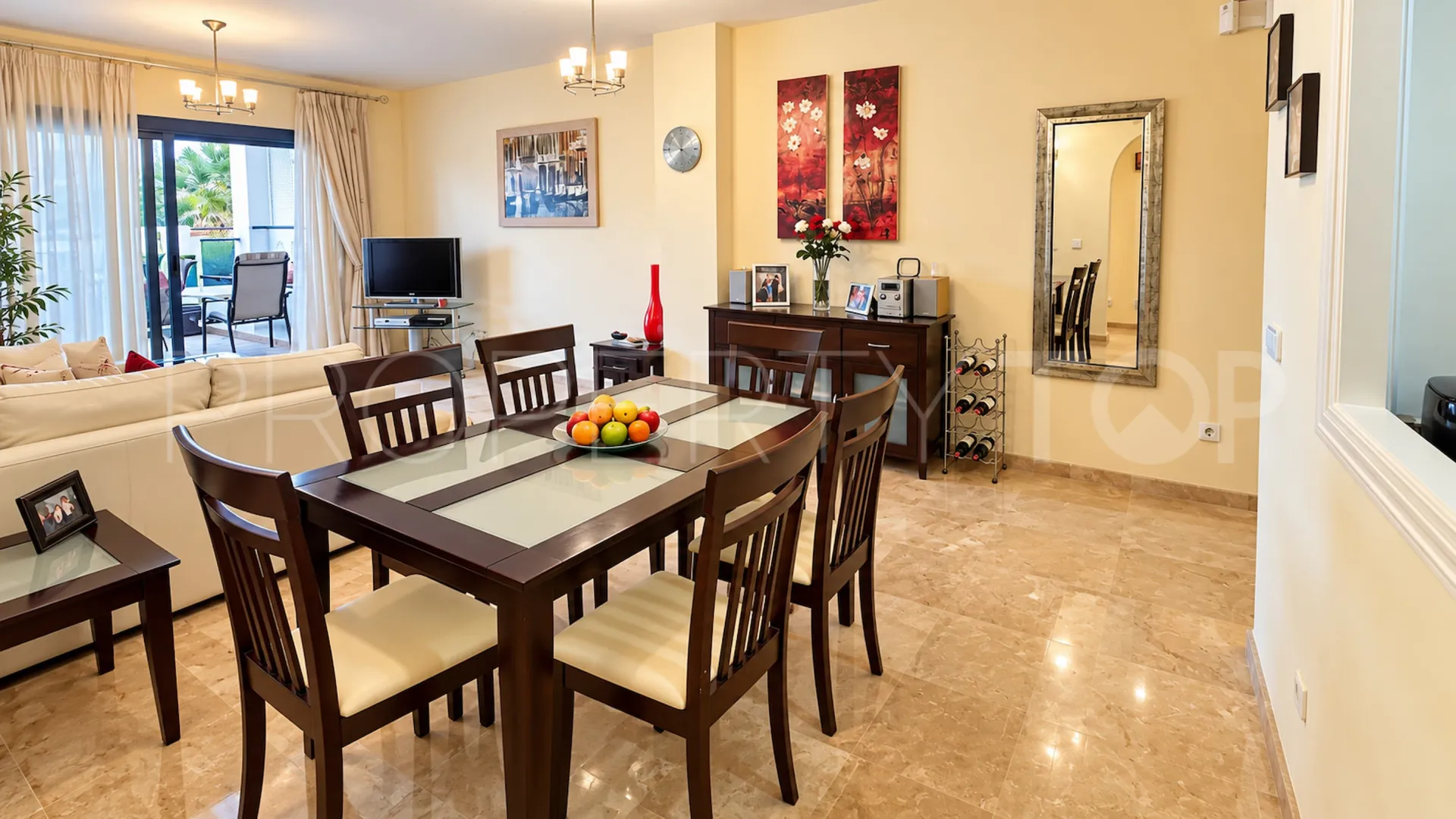 Comprar apartamento con 2 dormitorios en Duquesa Suites