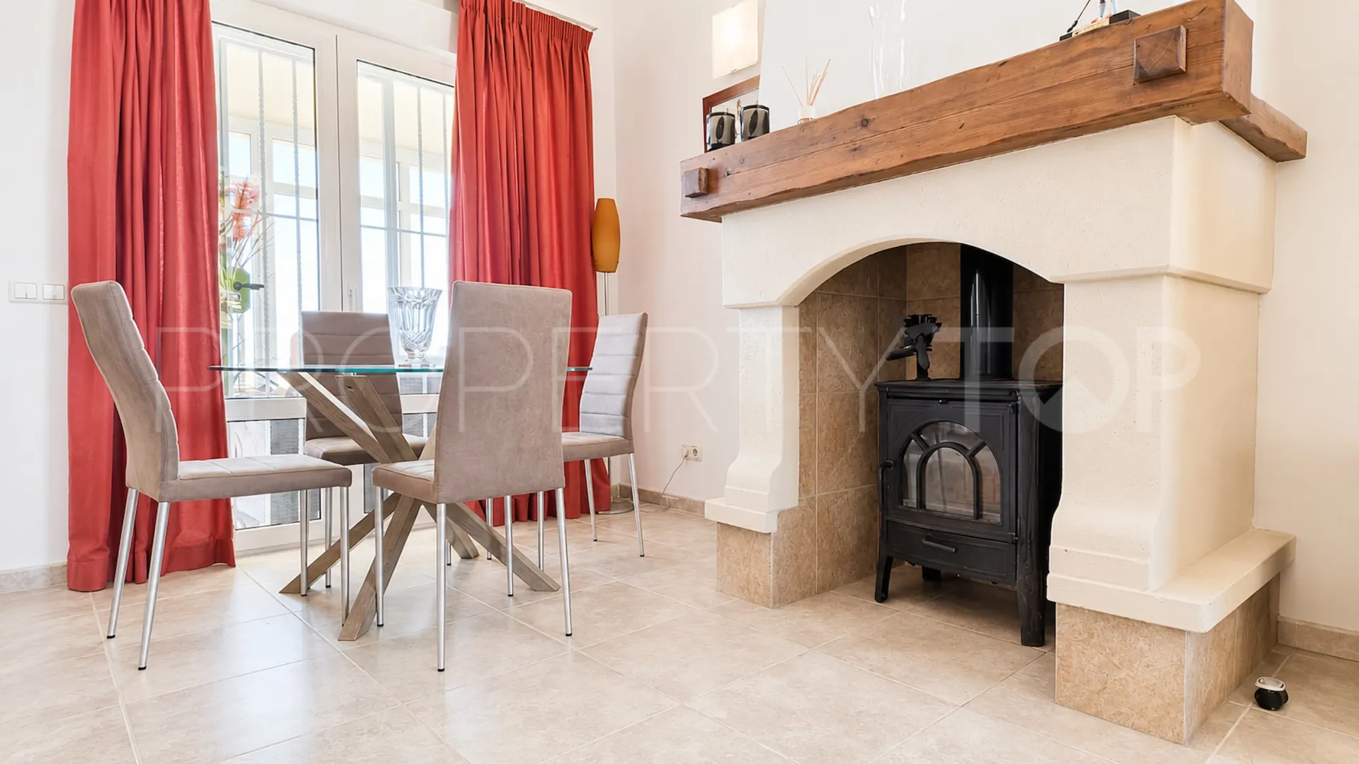 For sale villa with 5 bedrooms in La Duquesa