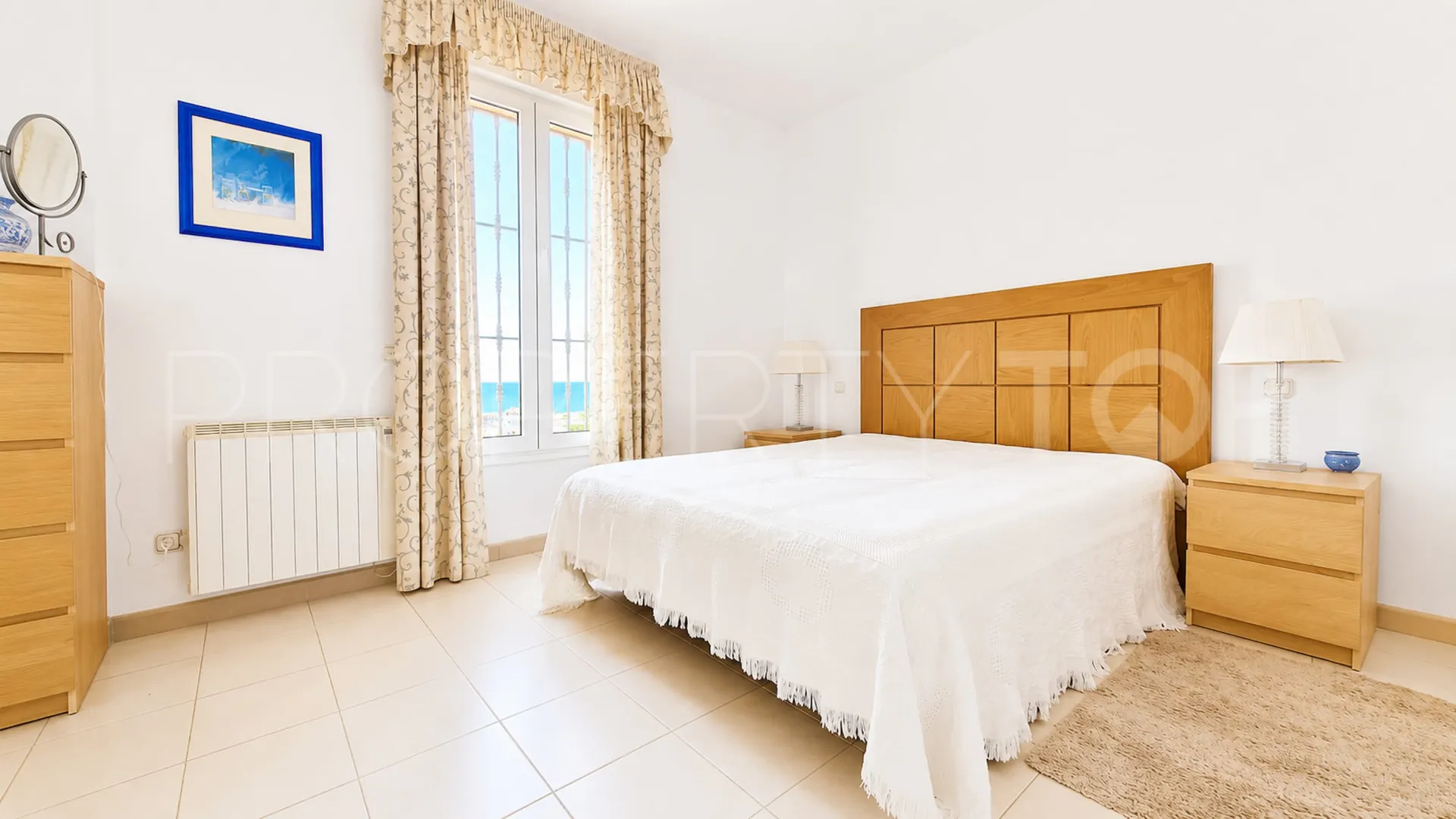 For sale villa with 5 bedrooms in La Duquesa