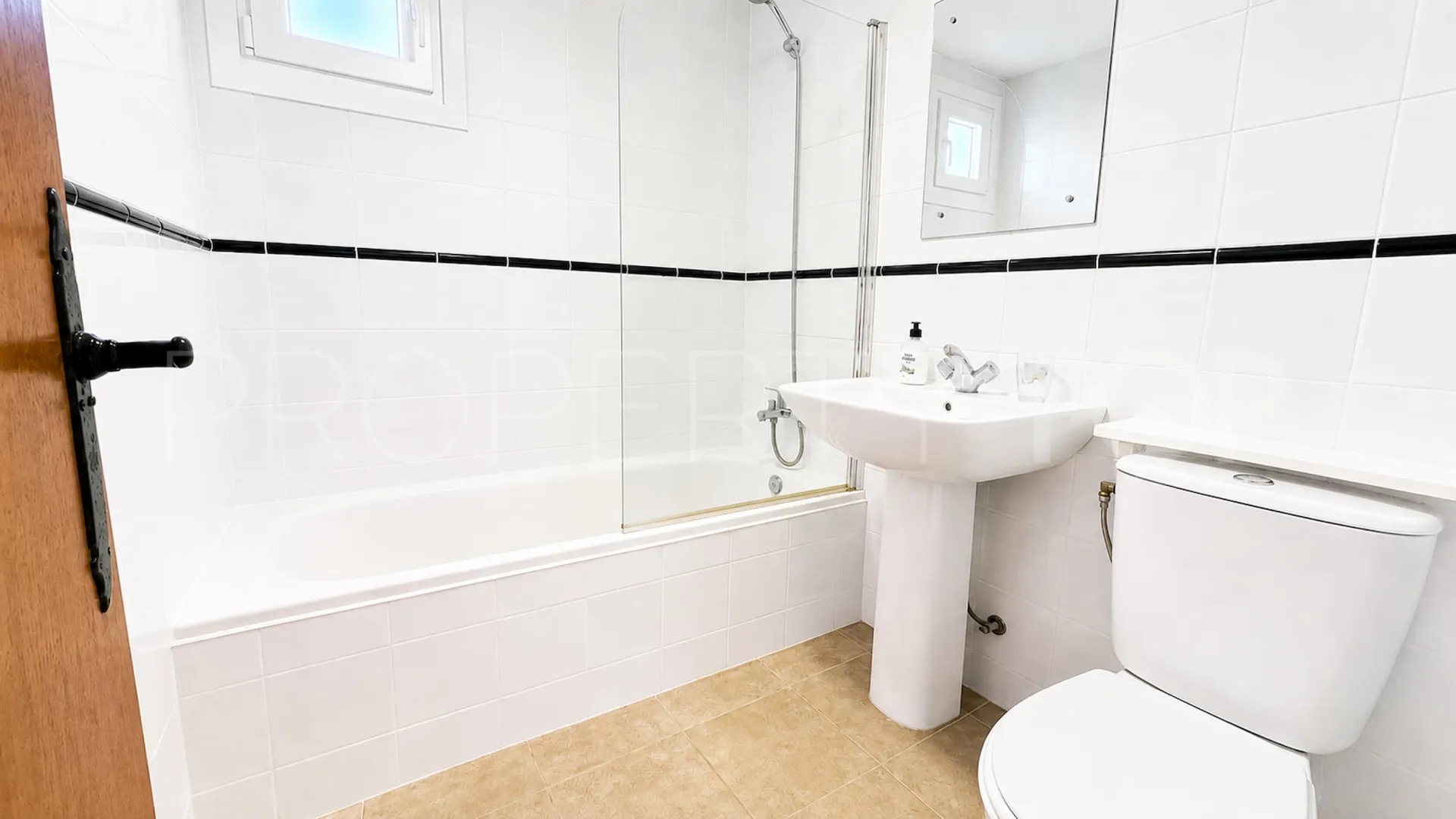 Sabinillas, apartamento en venta de 1 dormitorio