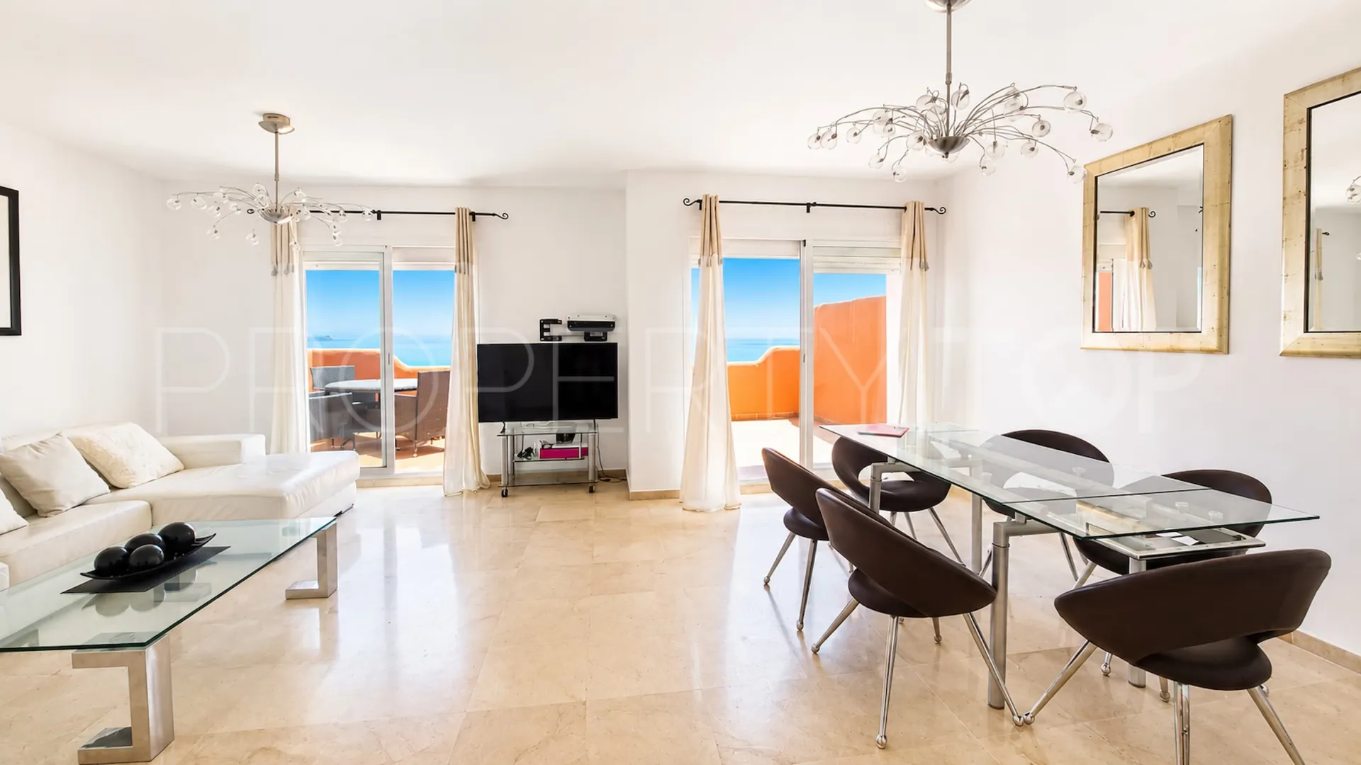 Atico duplex con 3 dormitorios a la venta en Terrazas de la Bahía