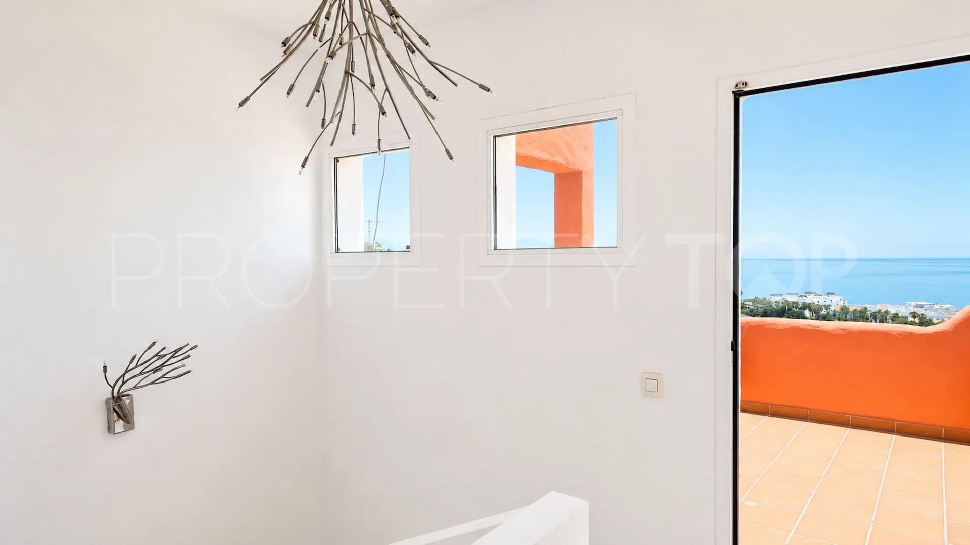 Atico duplex con 3 dormitorios a la venta en Terrazas de la Bahía