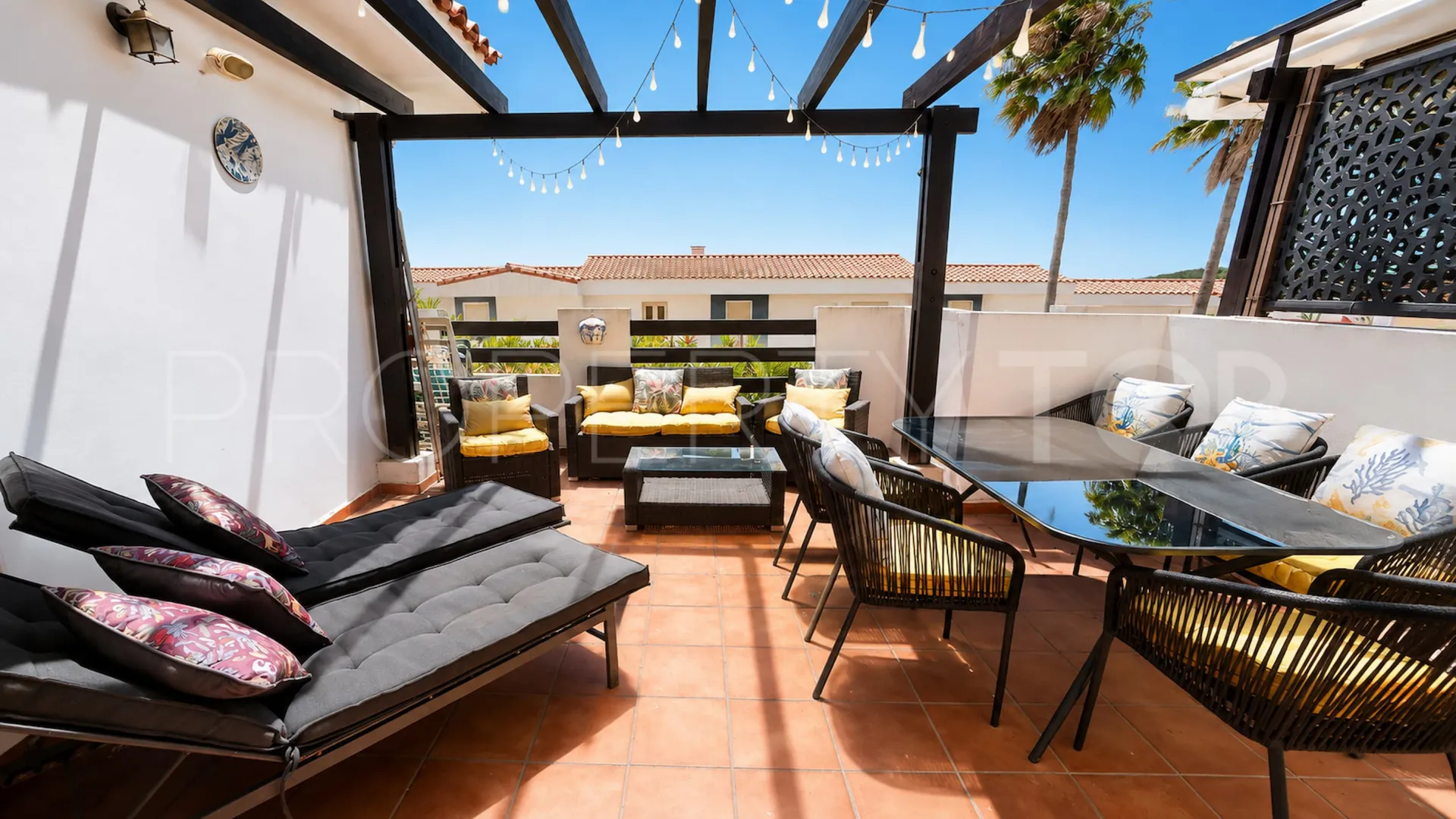 Ground floor apartment in Hacienda Guadalupe for sale