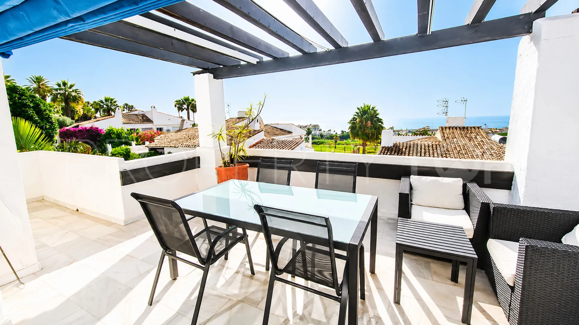 Apartamento con 2 dormitorios a la venta en La Duquesa