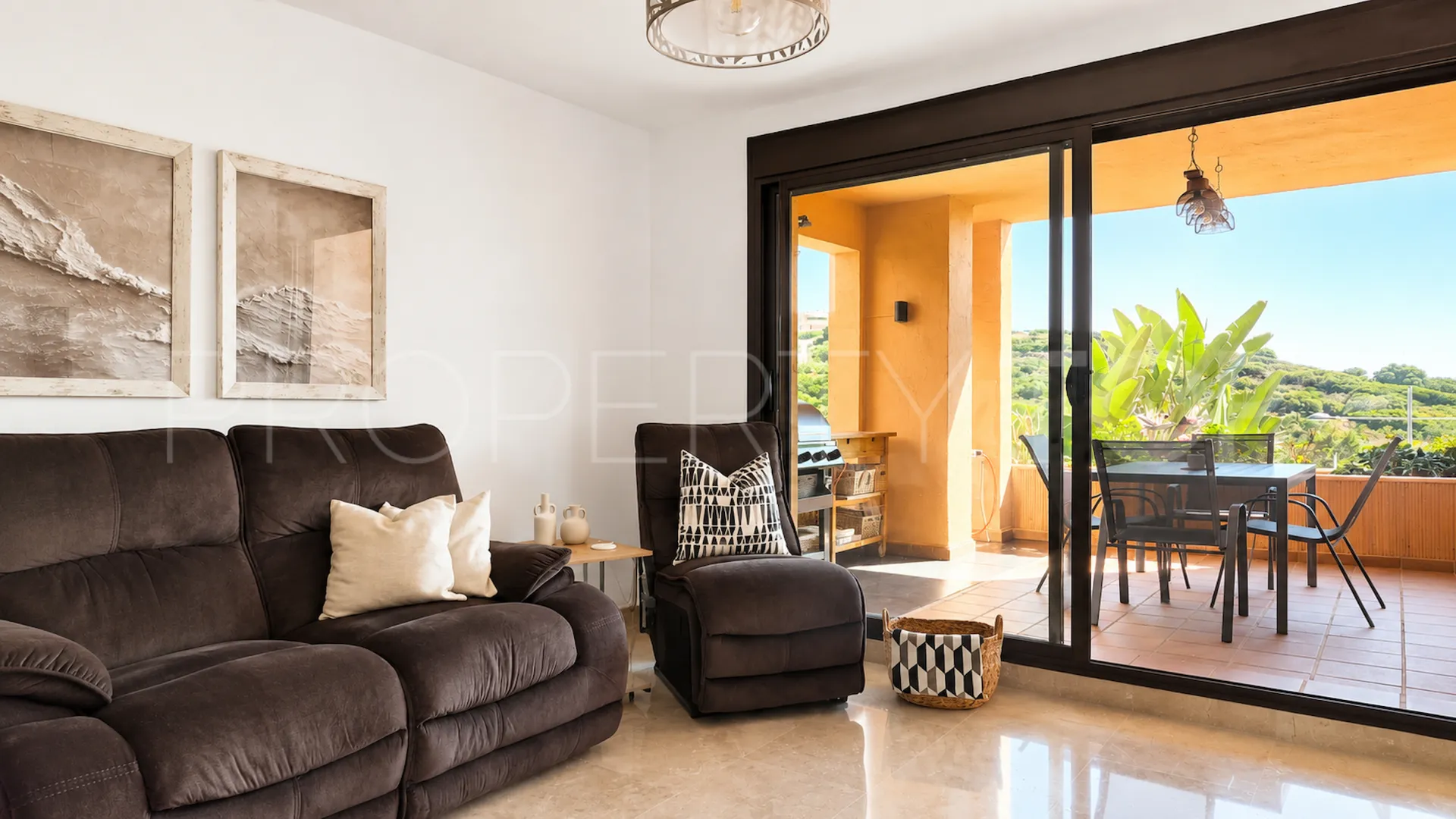 Duquesa Village, apartamento planta baja a la venta