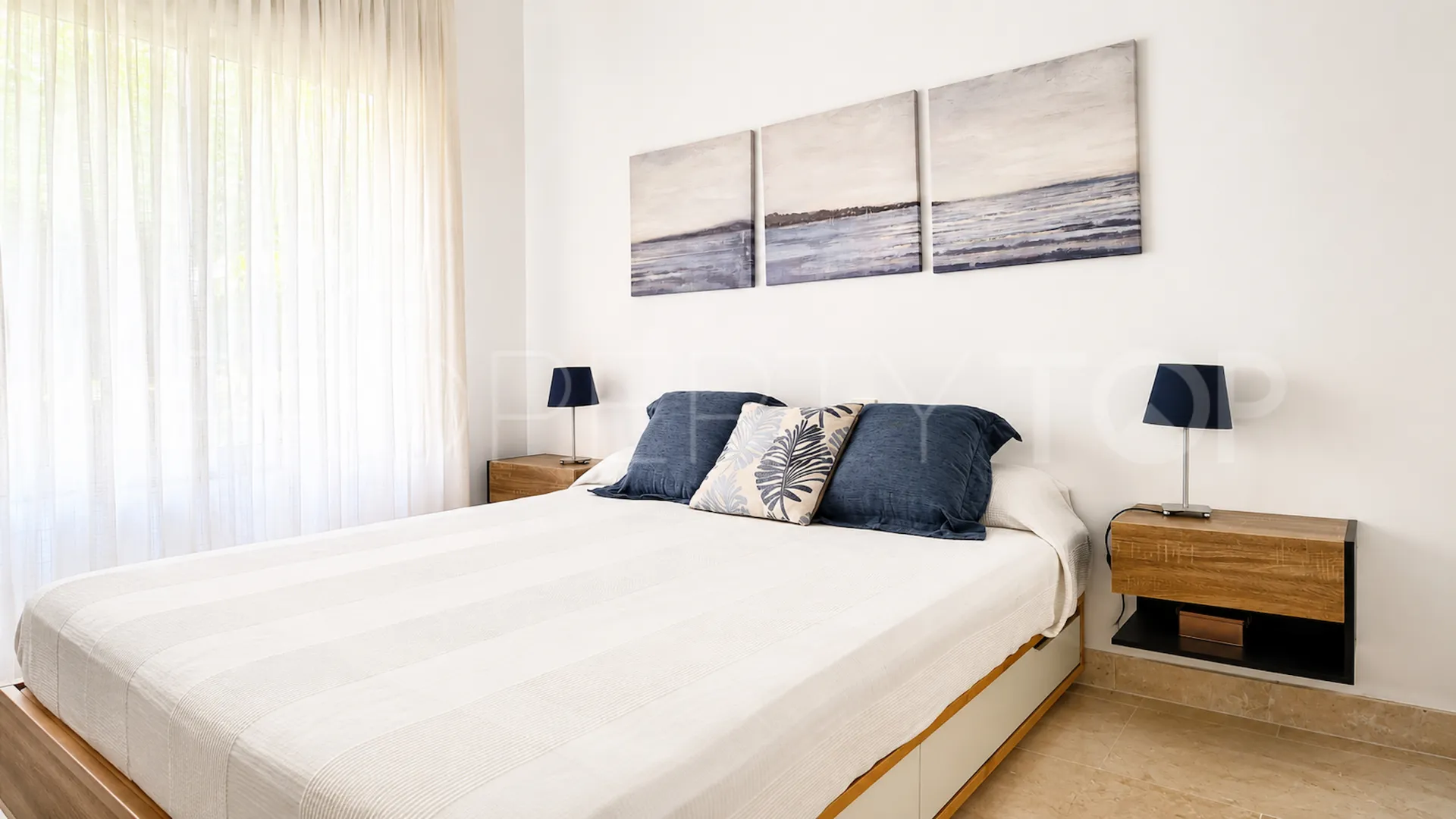 Duquesa Village, apartamento planta baja a la venta