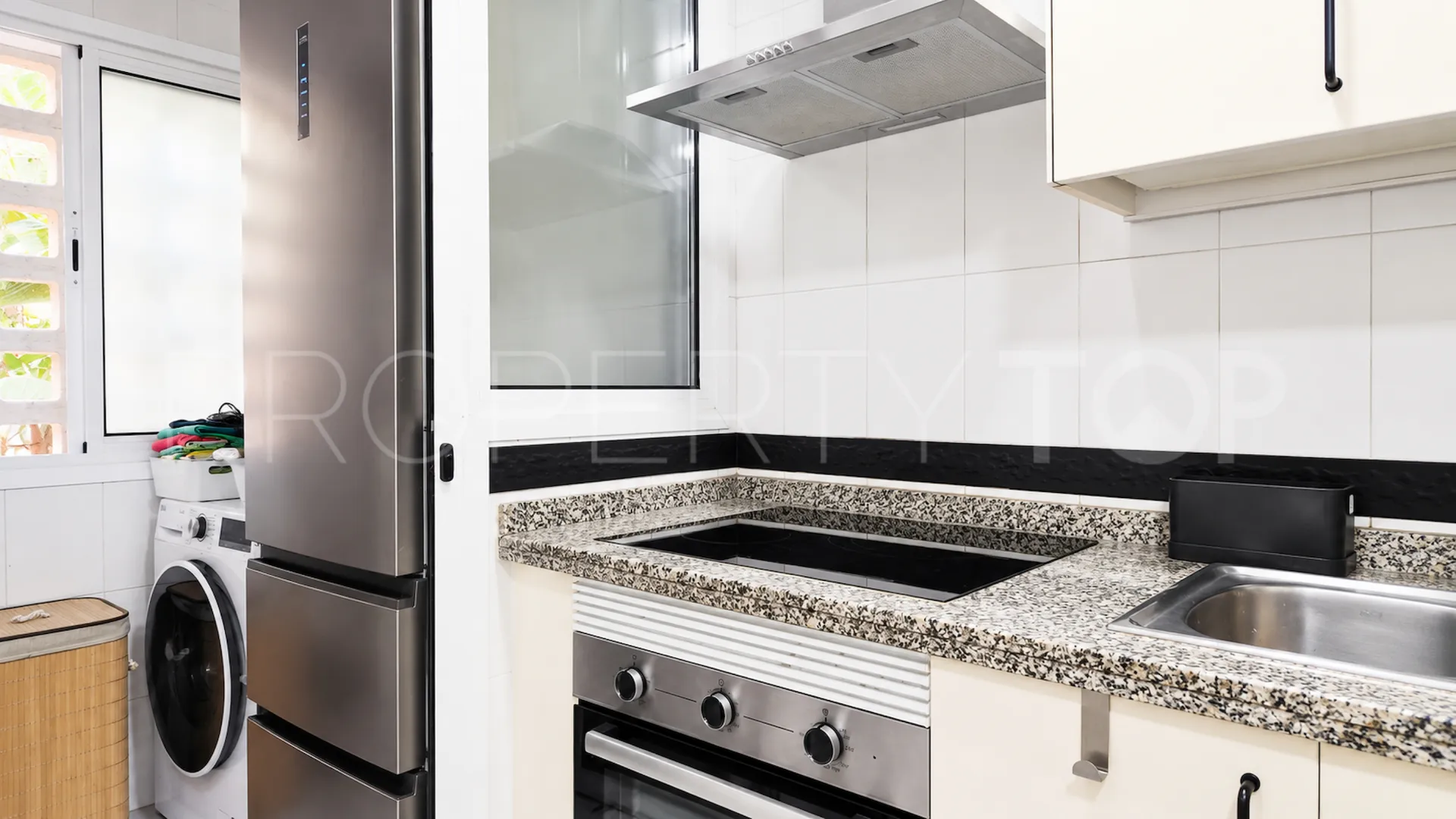 Duquesa Village, apartamento planta baja a la venta