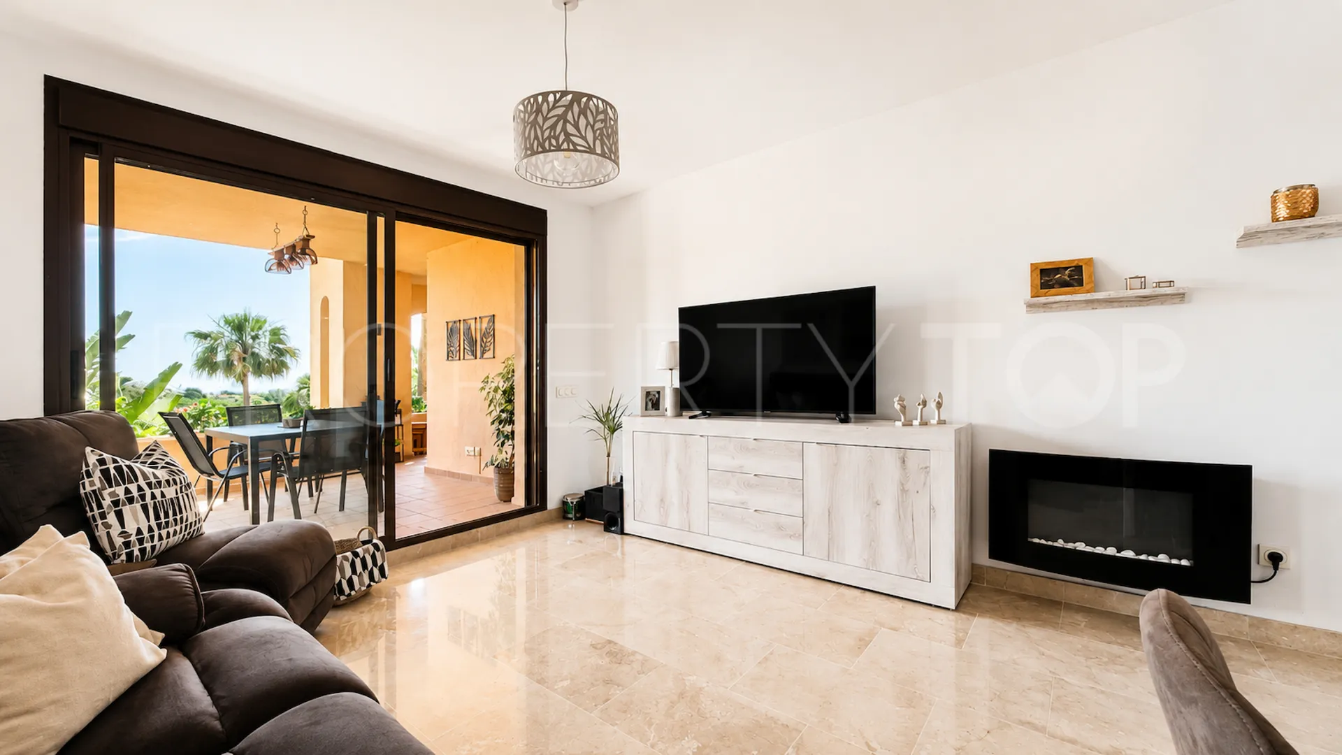 Duquesa Village, apartamento planta baja a la venta