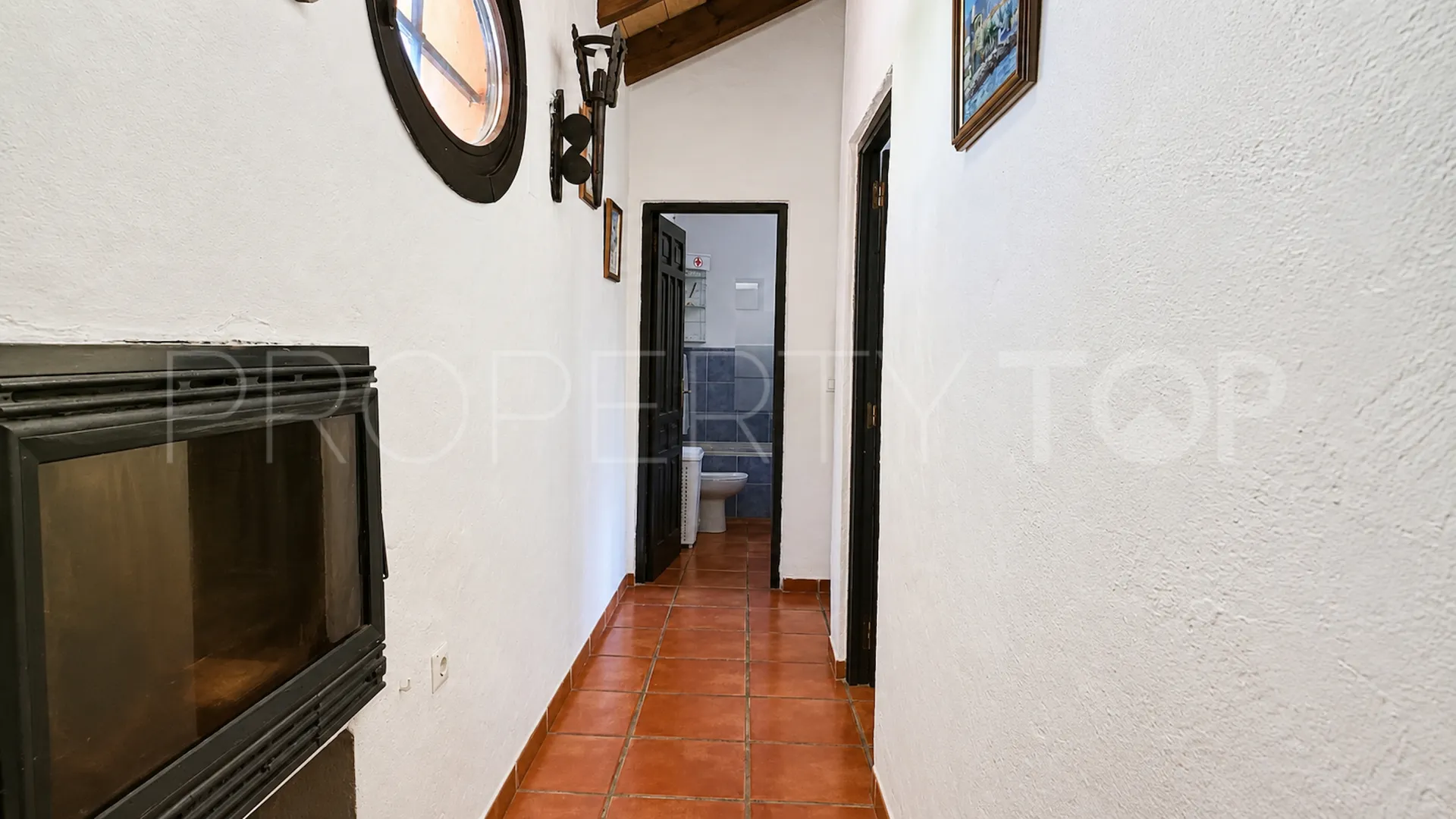 Finca en venta de 4 dormitorios en Jimena de La Frontera