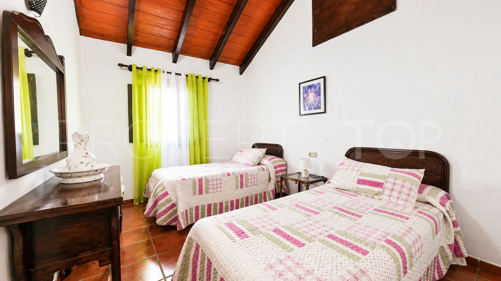 Finca en venta de 4 dormitorios en Jimena de La Frontera