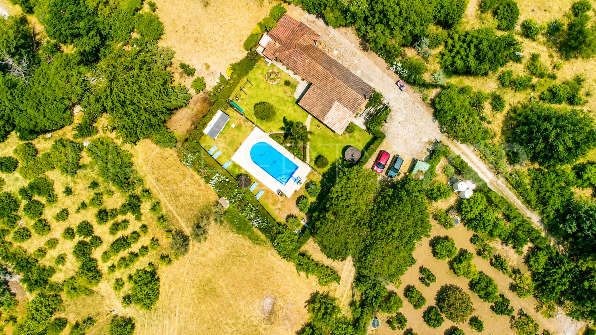 Finca en venta de 4 dormitorios en Jimena de La Frontera