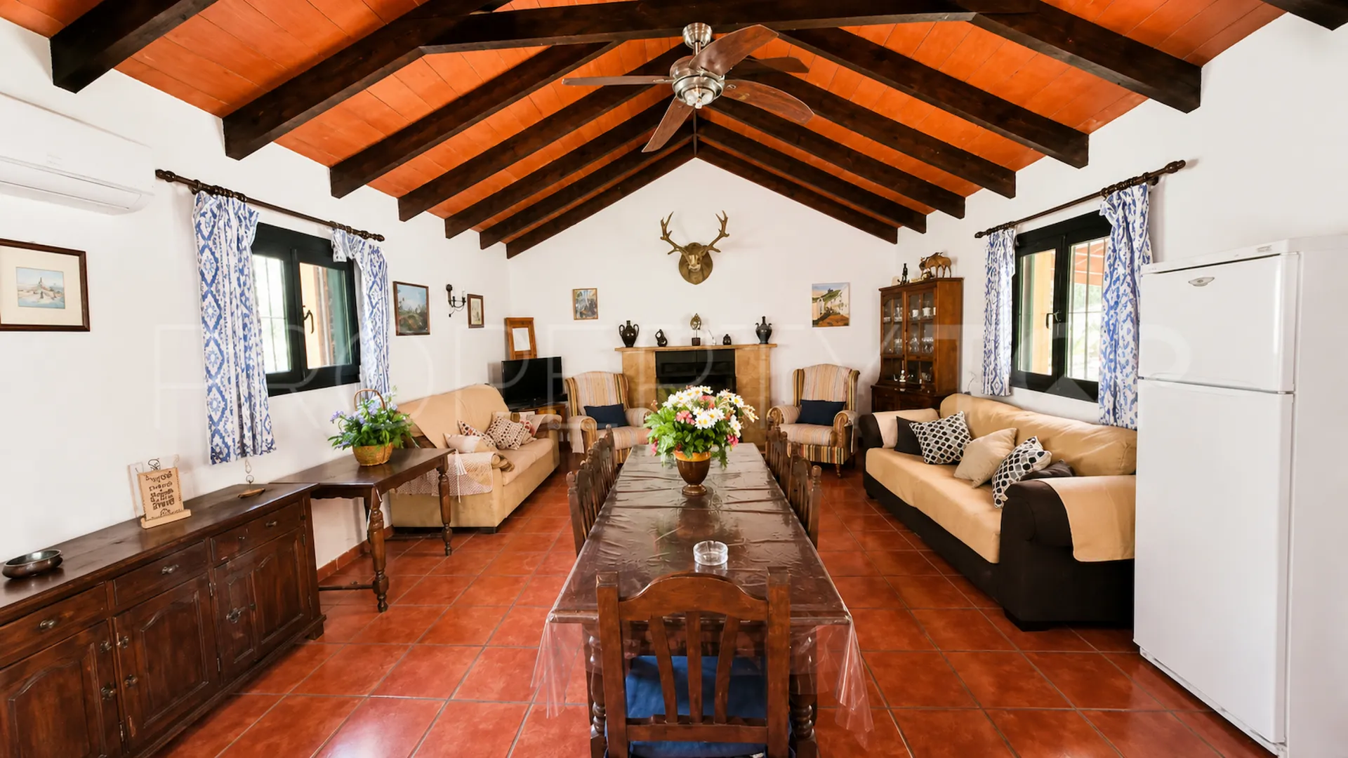Finca en venta de 4 dormitorios en Jimena de La Frontera