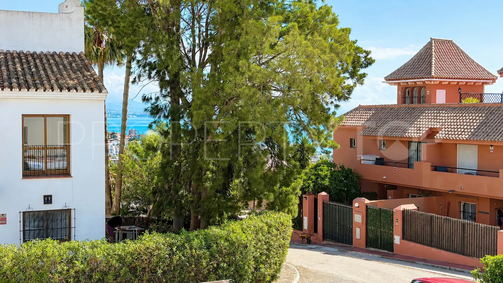 For sale commercial premises in Princesa Kristina