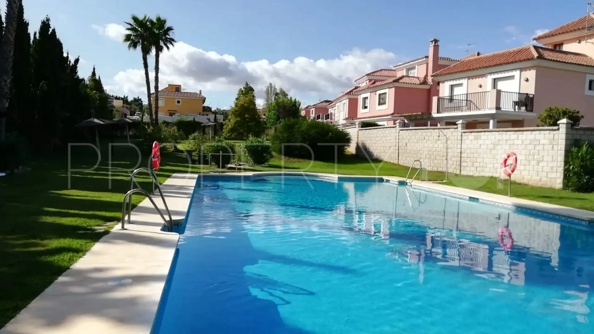 Villa en venta en Sabinillas