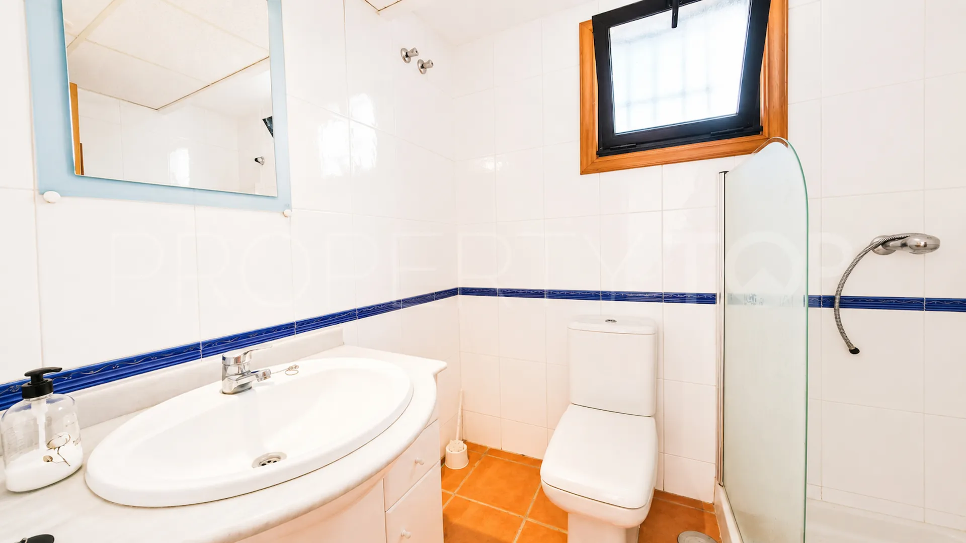 Villa en venta en Sabinillas