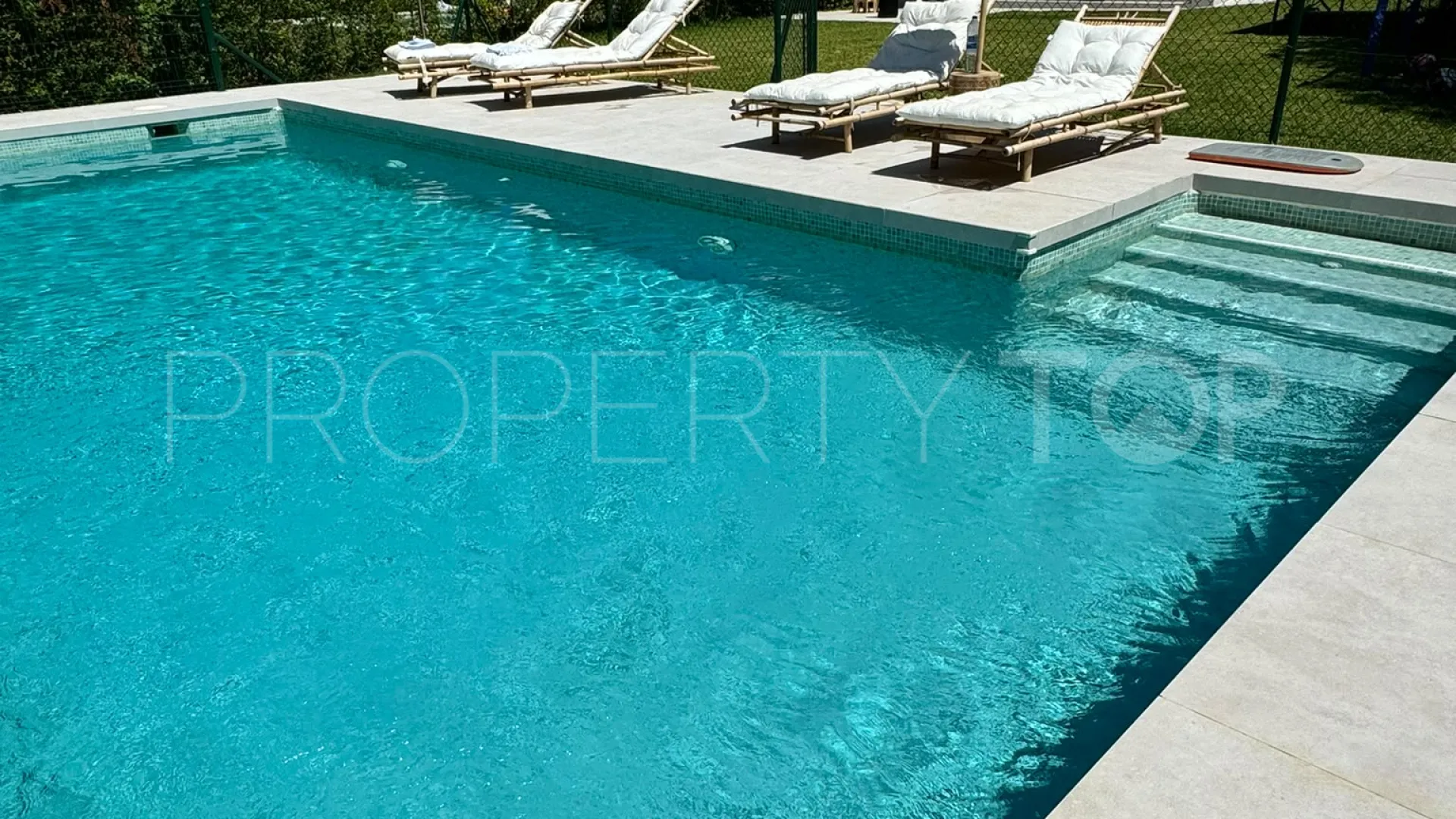 Semi detached villa for sale in Sotogolf with 4 bedrooms