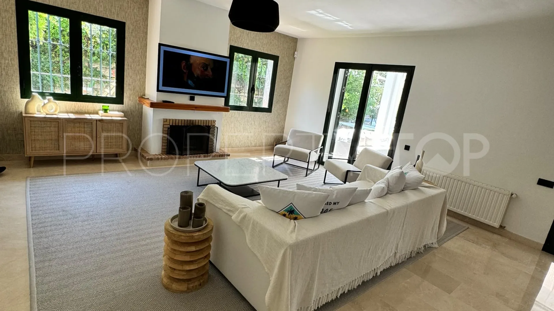 Semi detached villa for sale in Sotogolf with 4 bedrooms