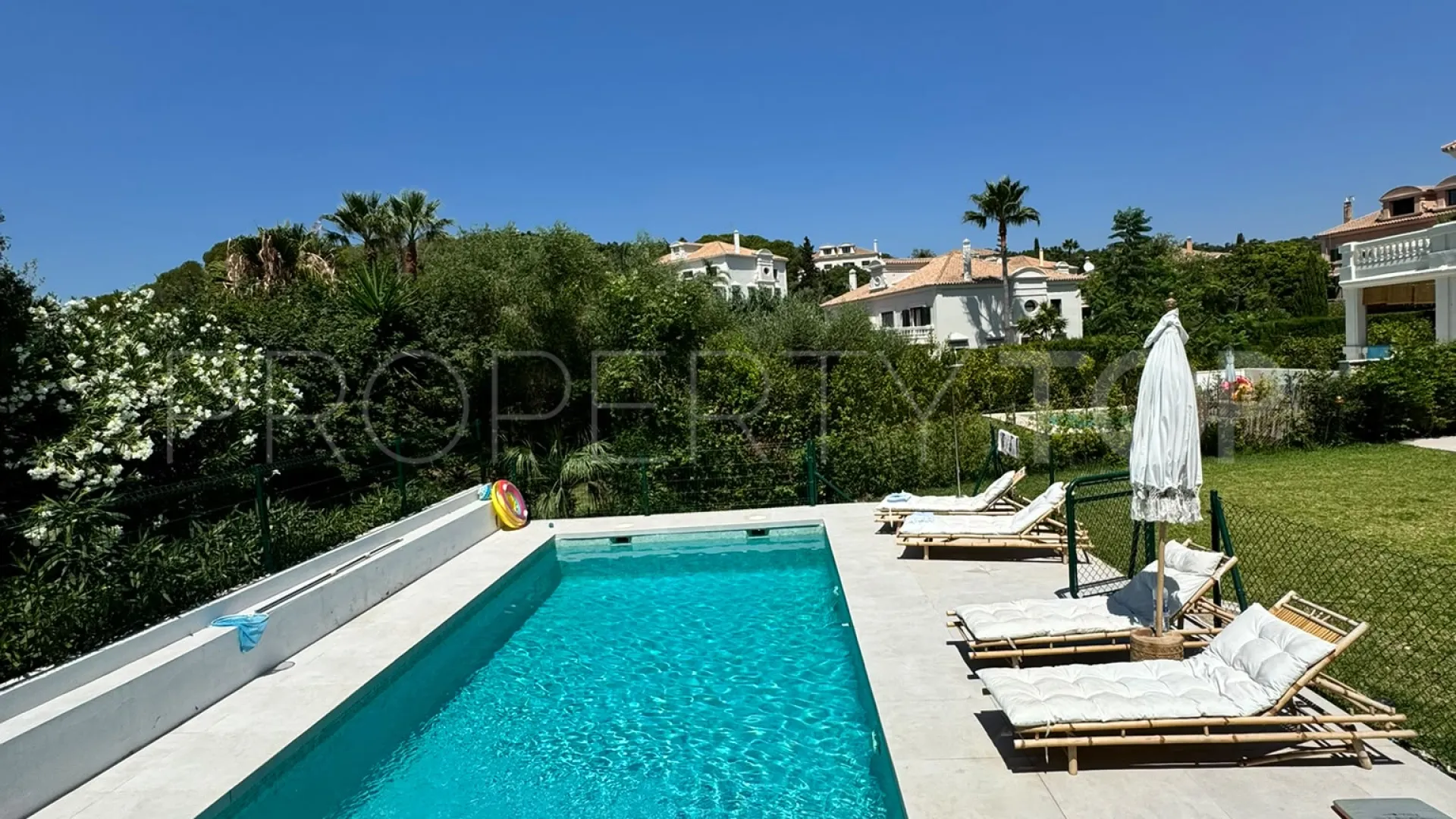 Semi detached villa for sale in Sotogolf with 4 bedrooms