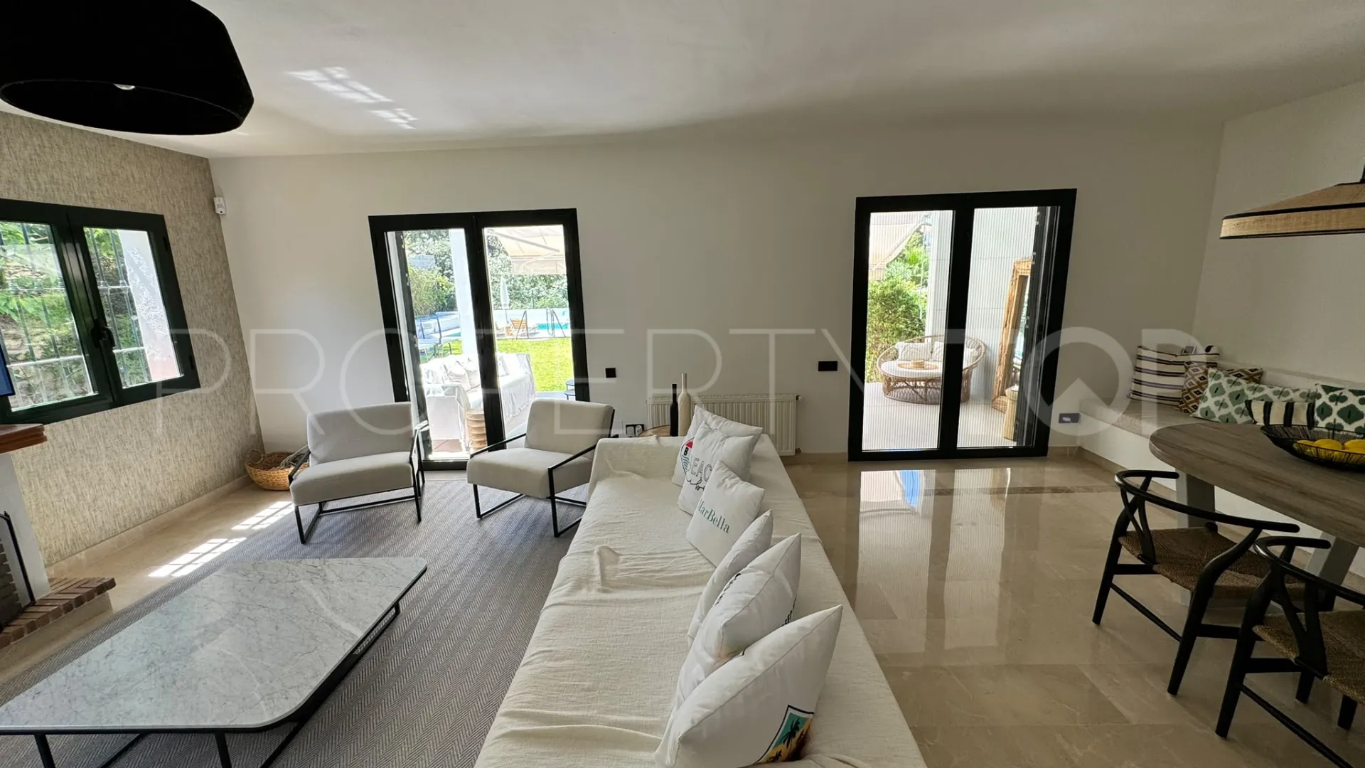 Semi detached villa for sale in Sotogolf with 4 bedrooms