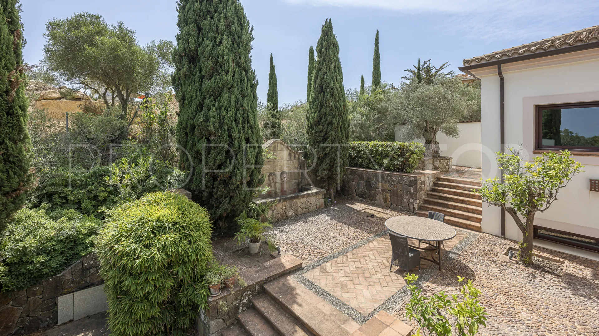 Buy Sotogrande Alto villa