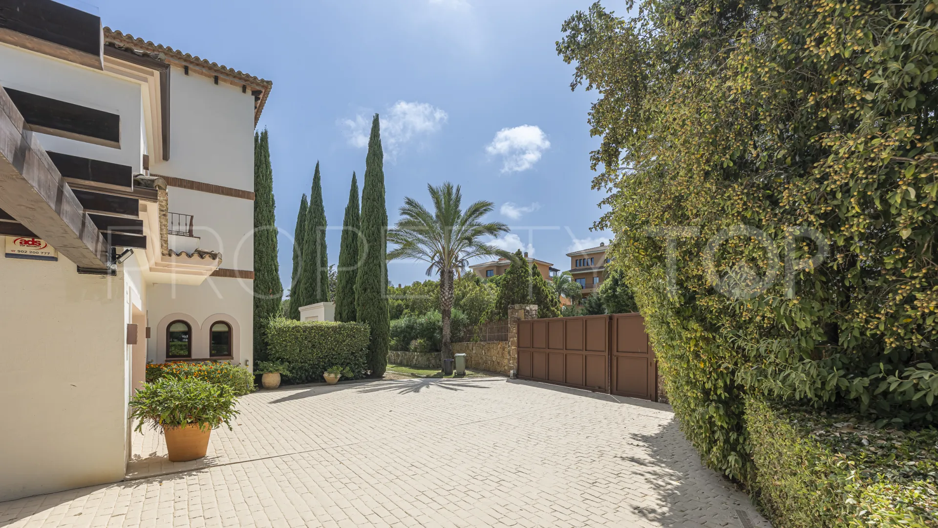 Buy Sotogrande Alto villa