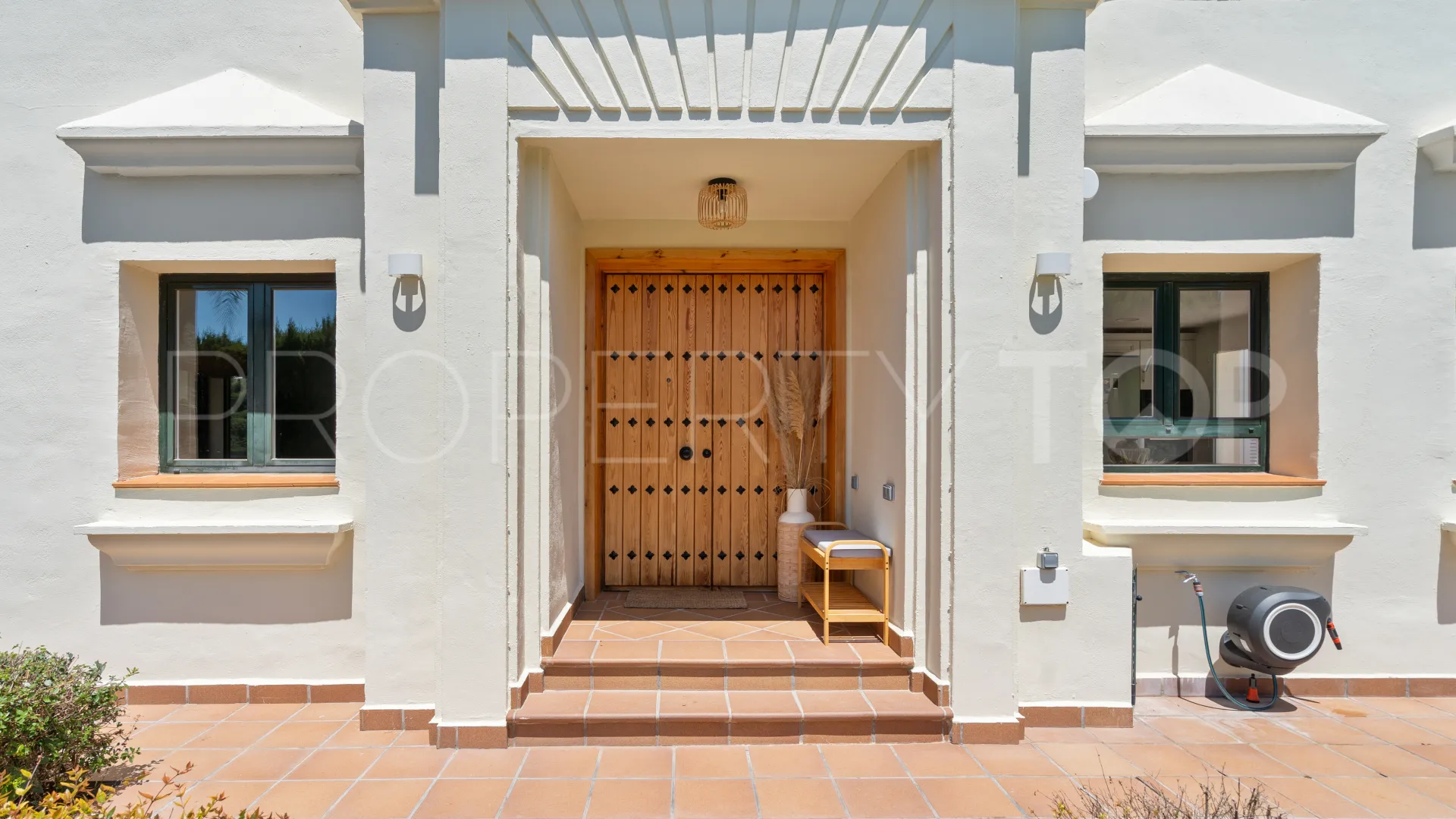 For sale semi detached house in Sotogrande Alto