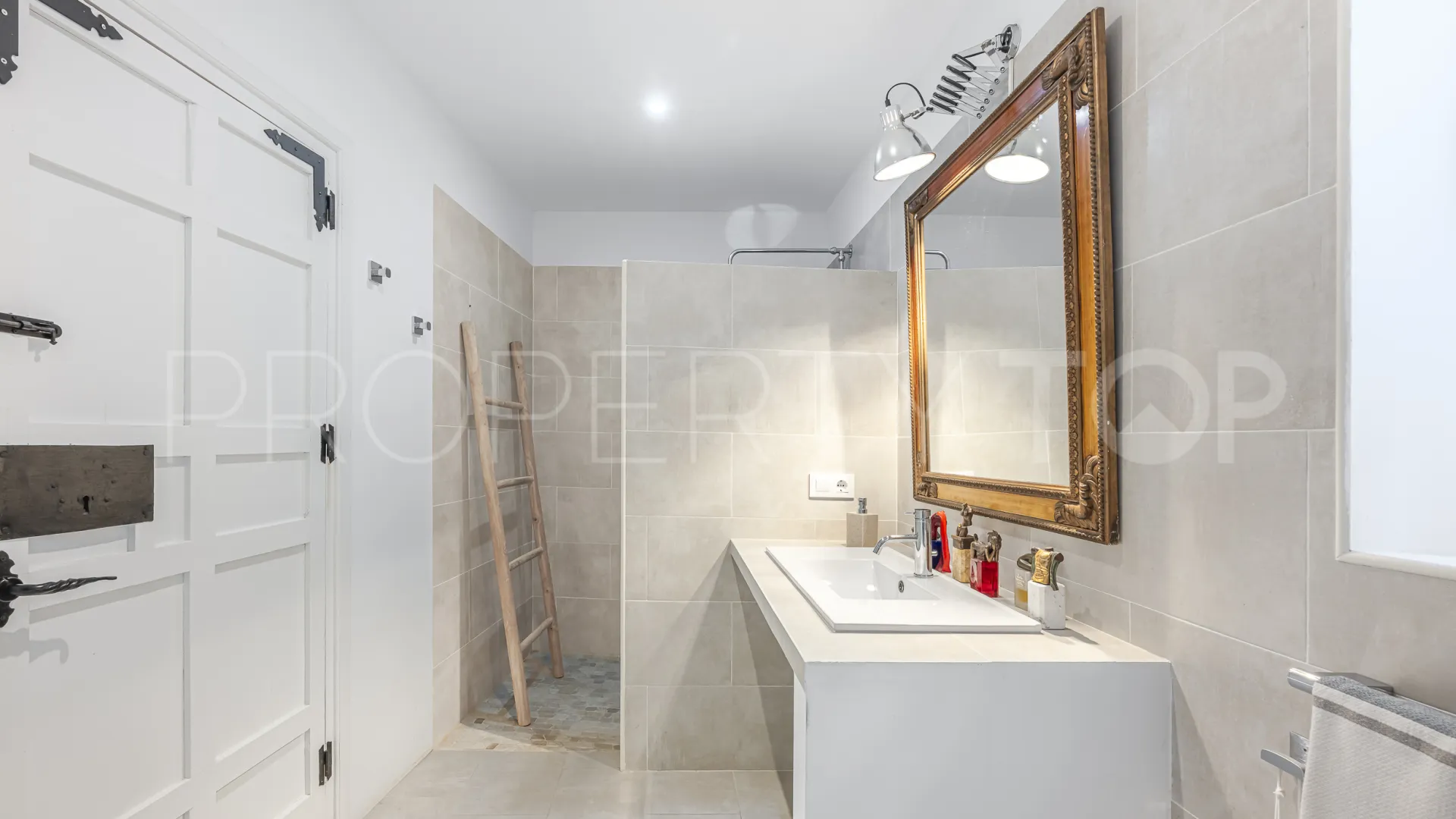 Casa con 6 dormitorios en venta en Sotogrande Alto Central