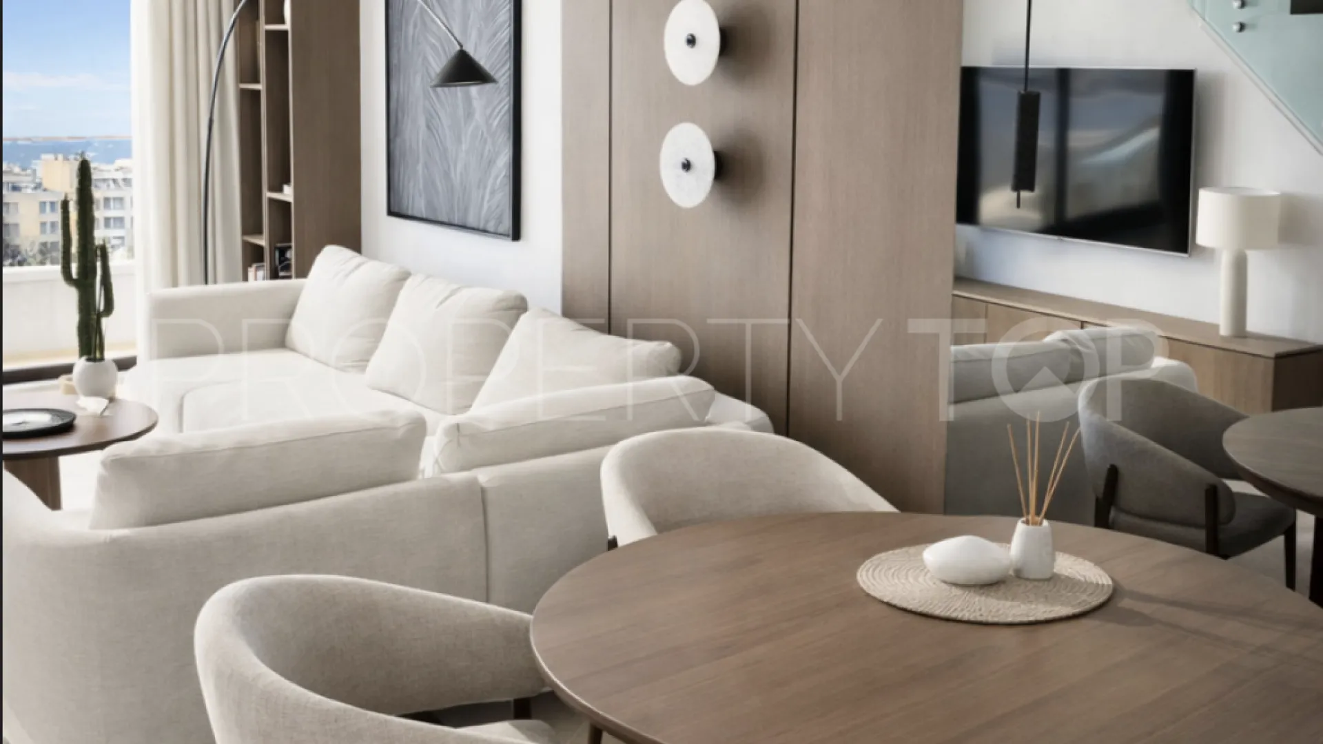 Estepona, apartamento de 3 dormitorios en venta