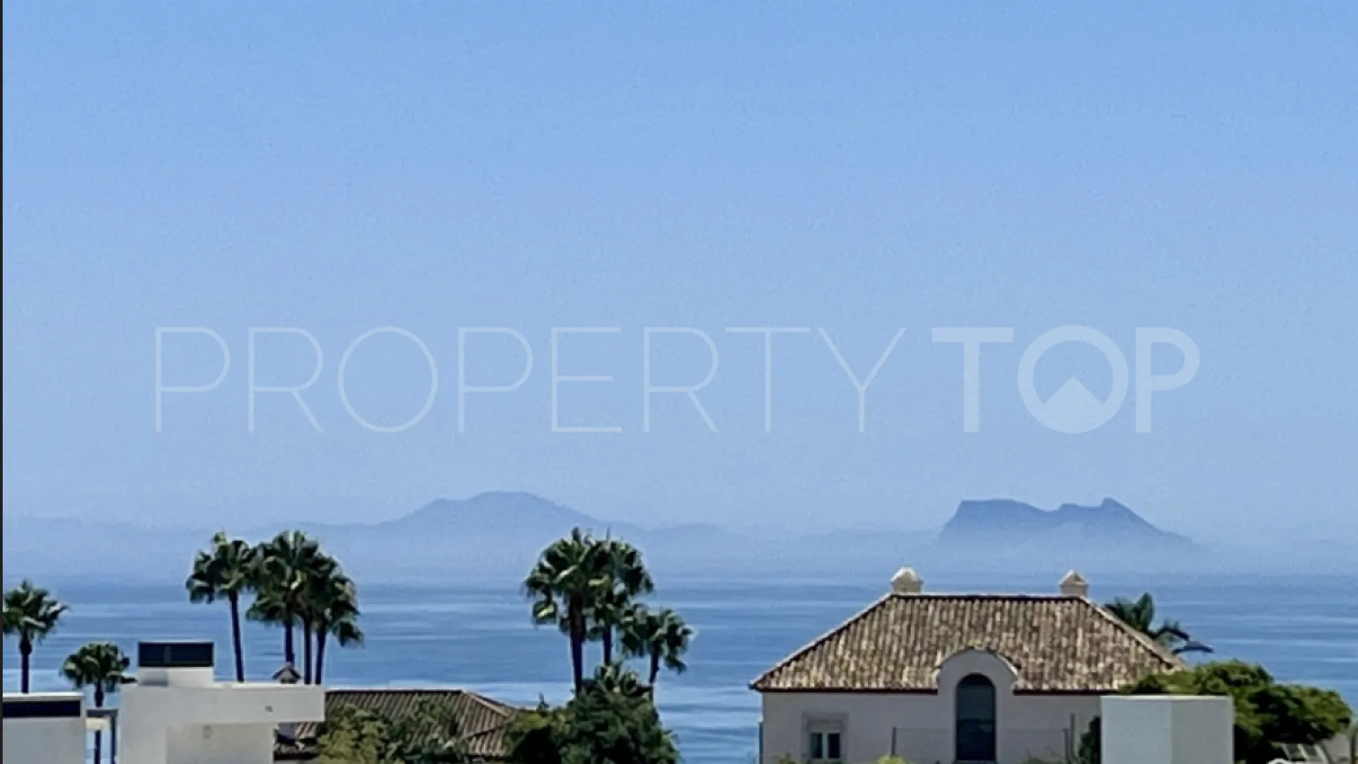Estepona, apartamento de 3 dormitorios en venta