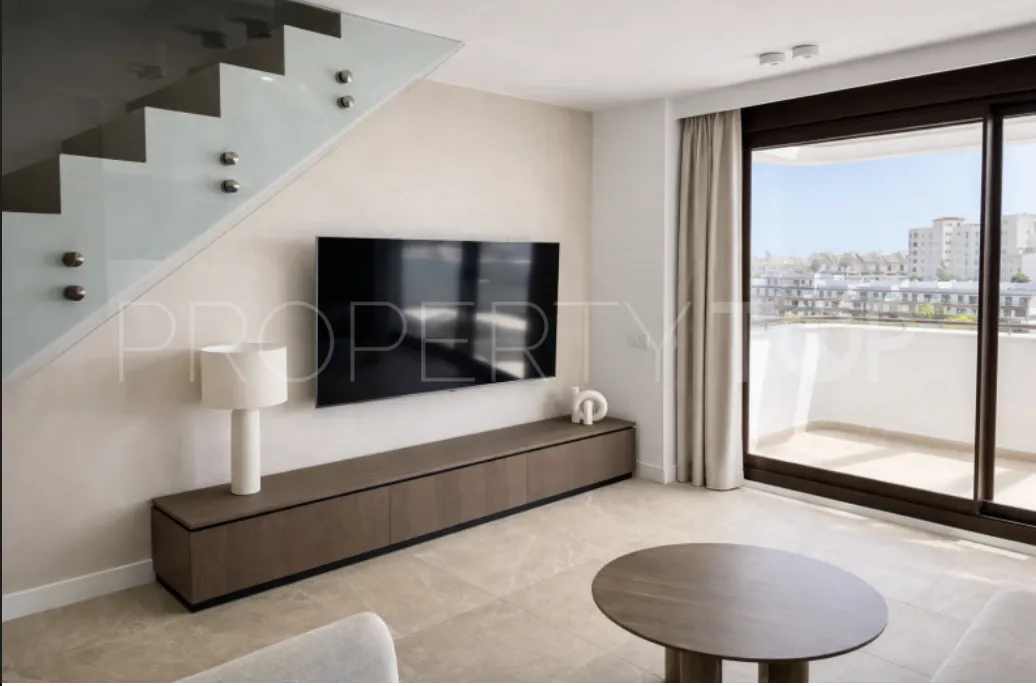Estepona, apartamento de 3 dormitorios en venta